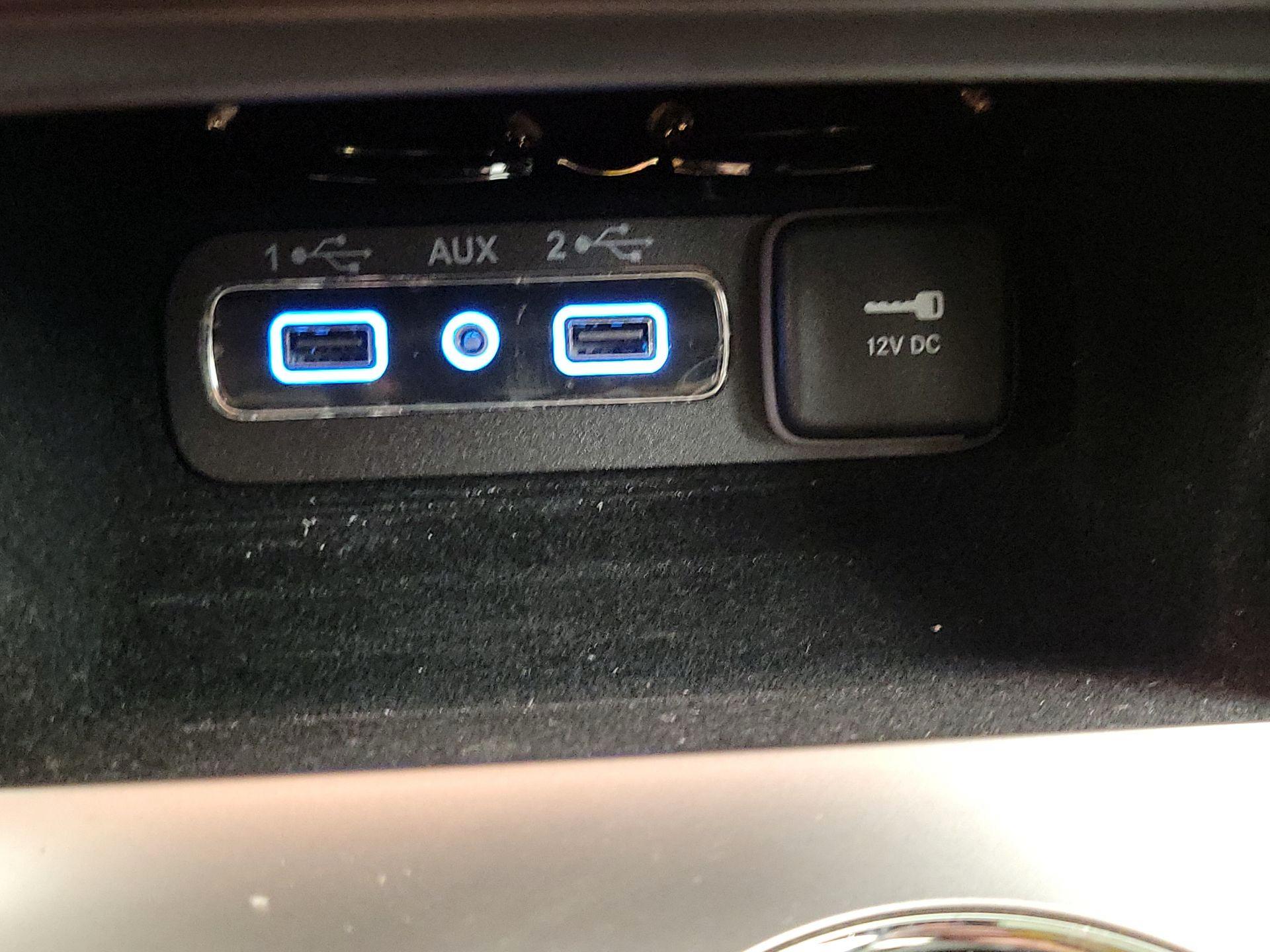 Thumbnail: 2021 Jeep Grand Cherokee - 19