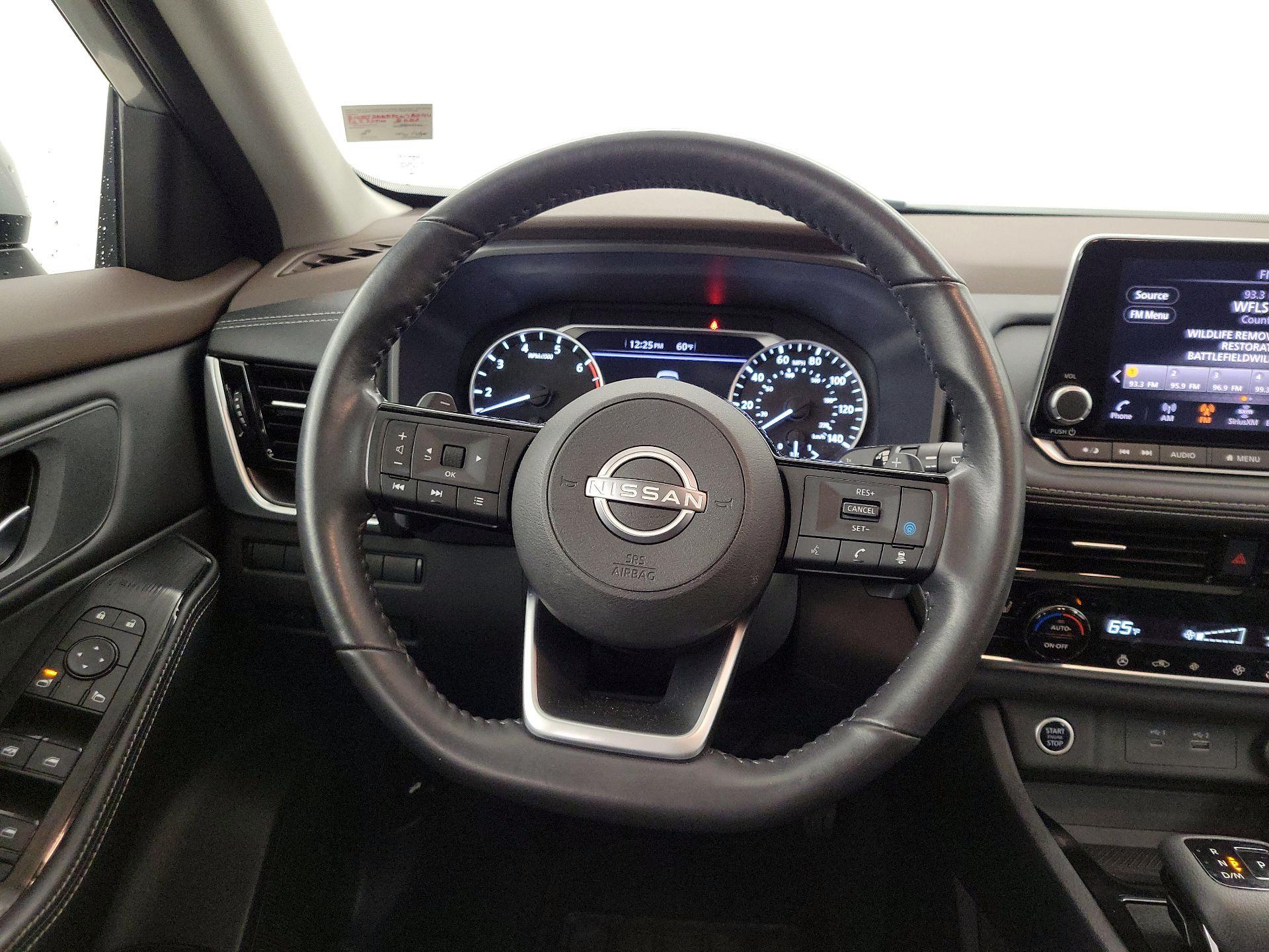 Thumbnail: 2023 Nissan Rogue - 10