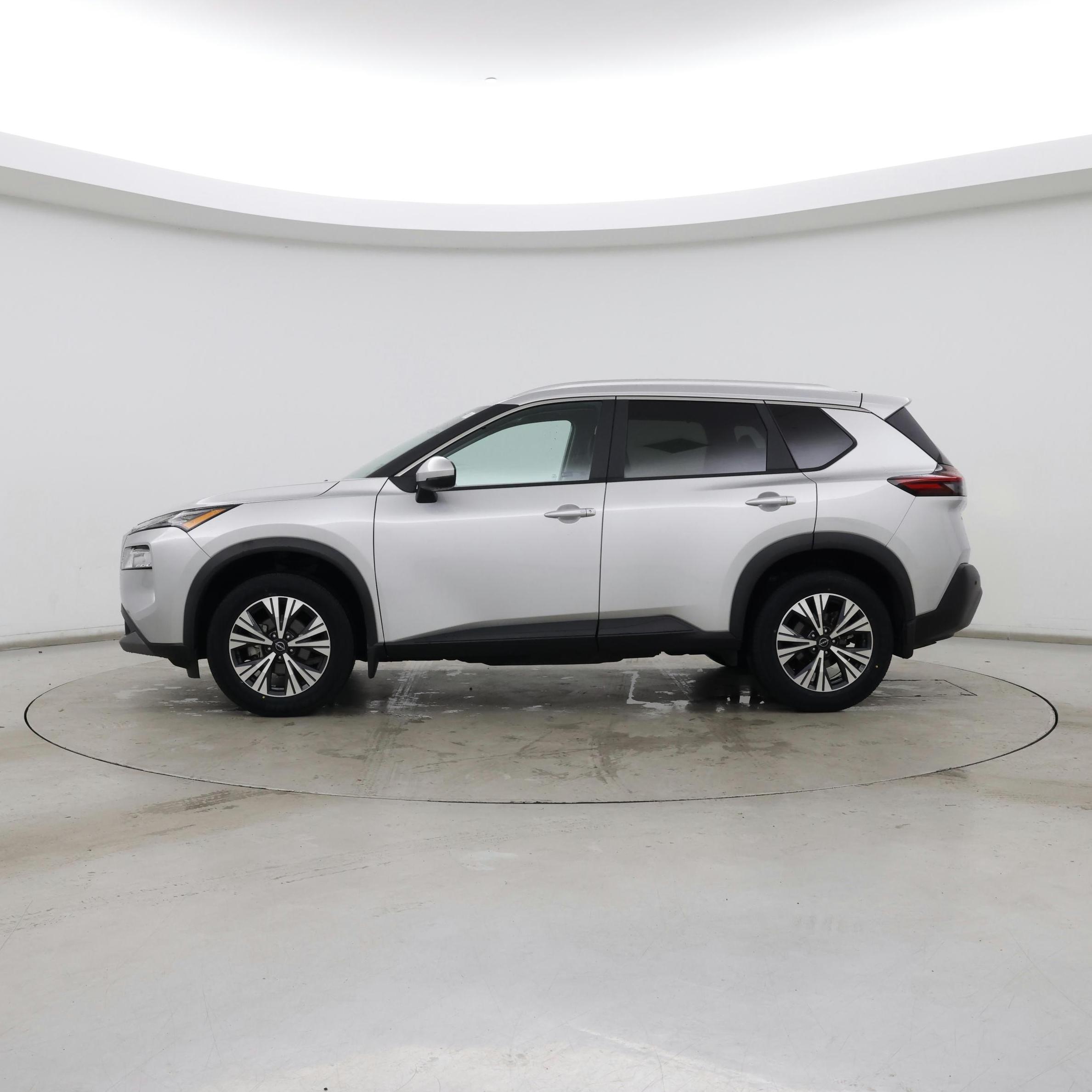 Thumbnail: 2023 Nissan Rogue - 3