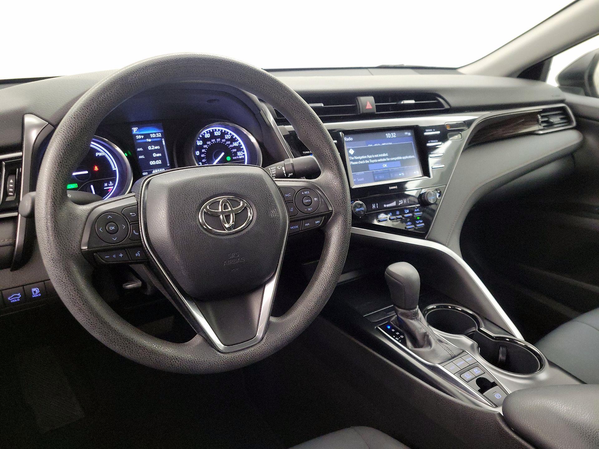 Thumbnail: 2020 Toyota Camry - 9