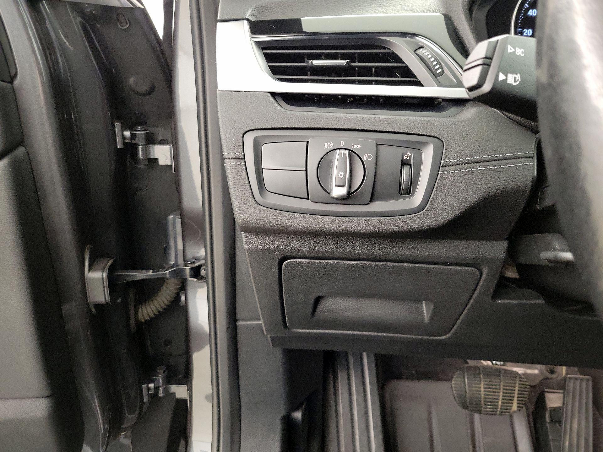 Thumbnail: 2021 BMW X1 - 13