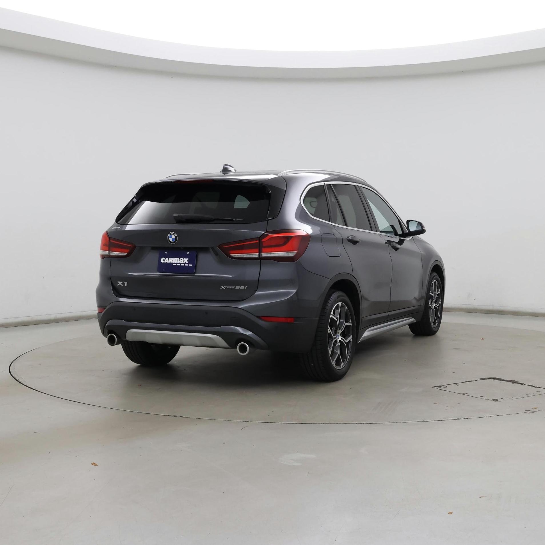 Thumbnail: 2021 BMW X1 - 8