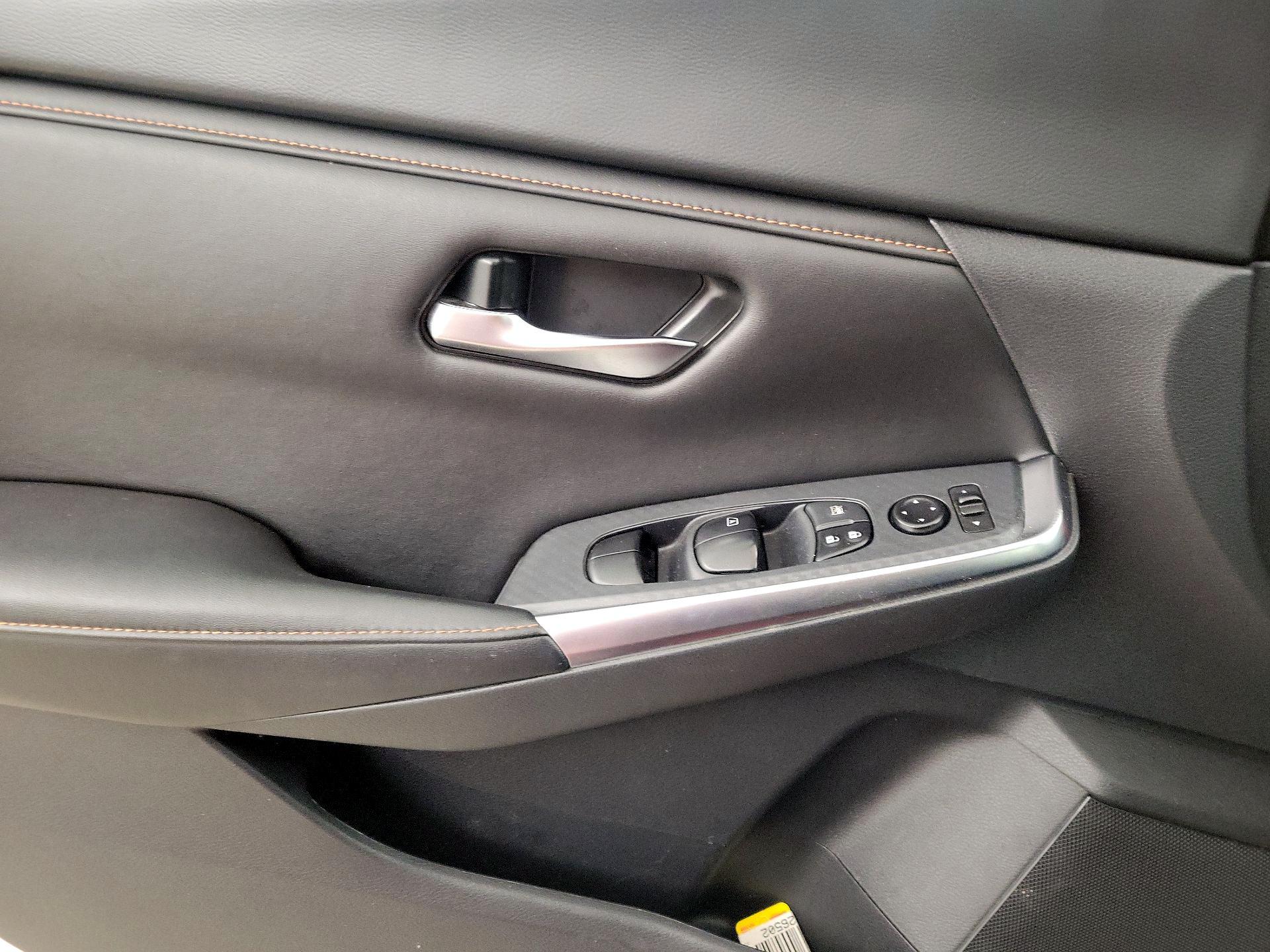 Thumbnail: 2023 Nissan Sentra - 12