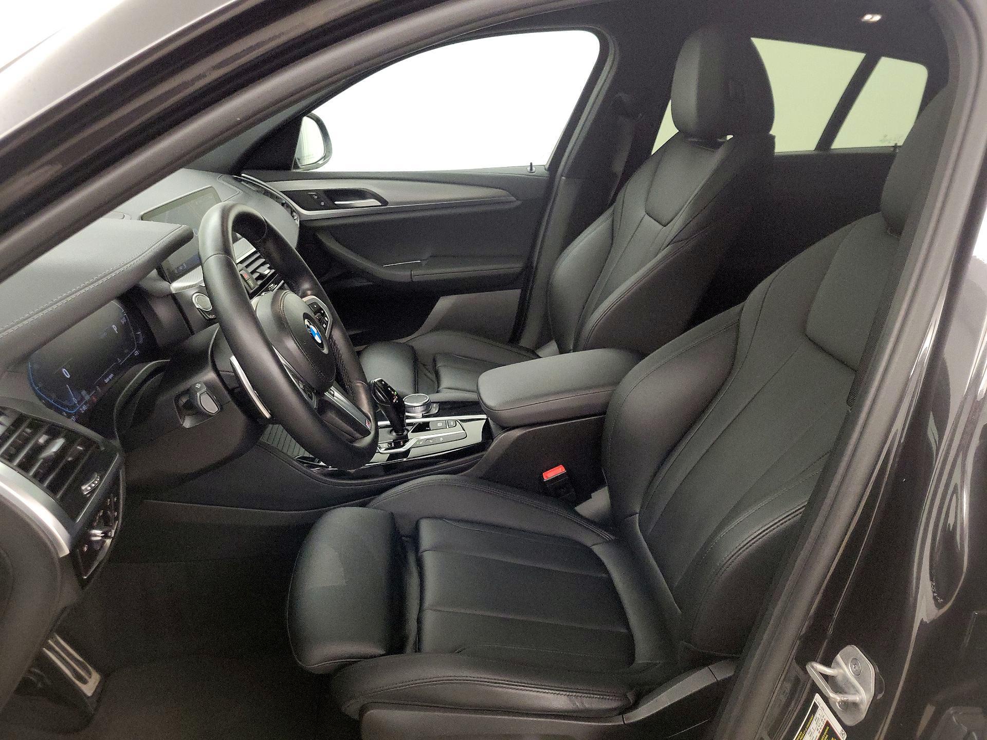 Thumbnail: 2021 BMW X4 - 11