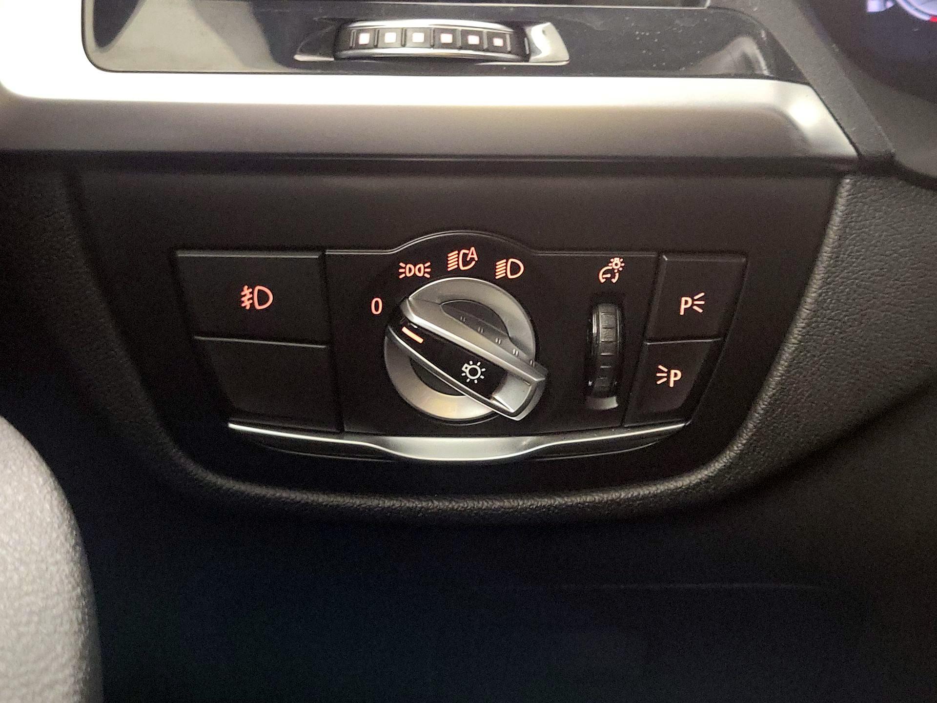 Thumbnail: 2021 BMW X4 - 13