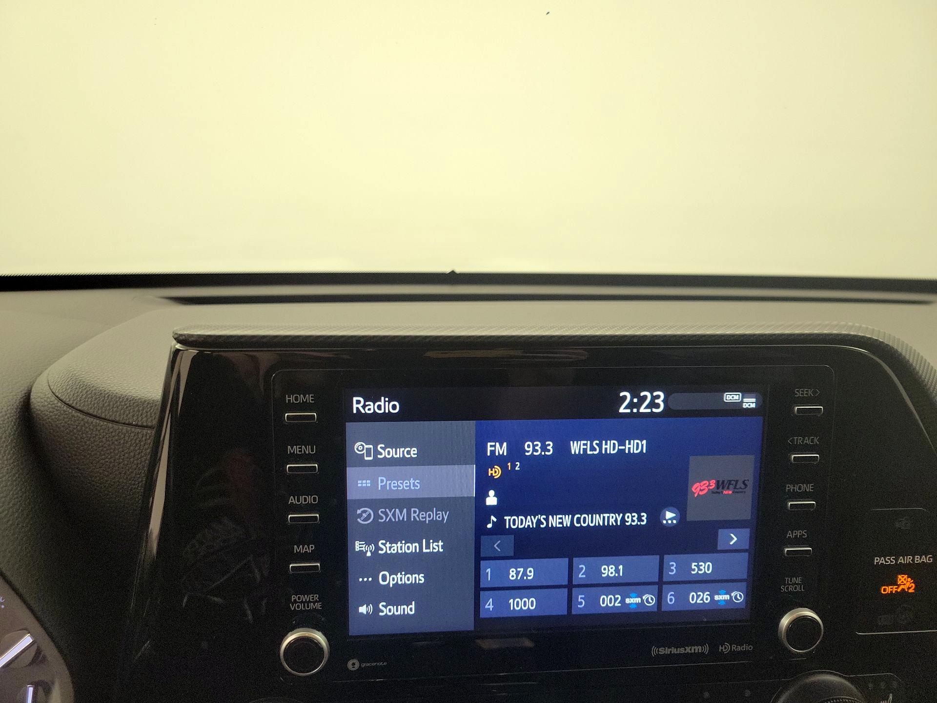 Thumbnail: 2022 Toyota Highlander - 15