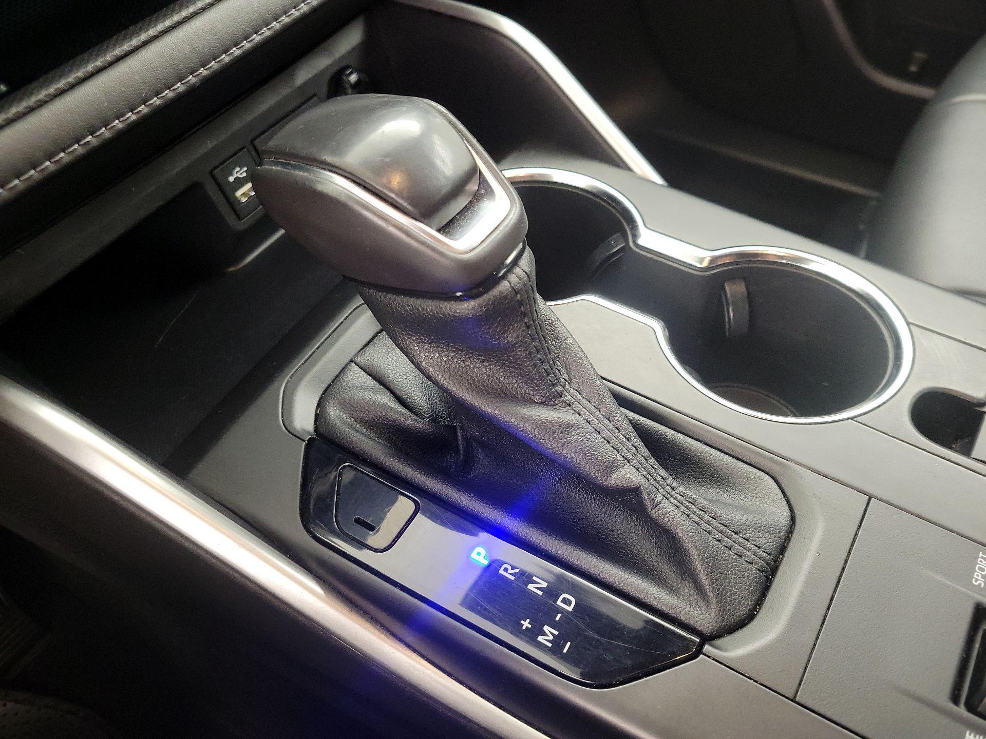 Thumbnail: 2022 Toyota Highlander - 17