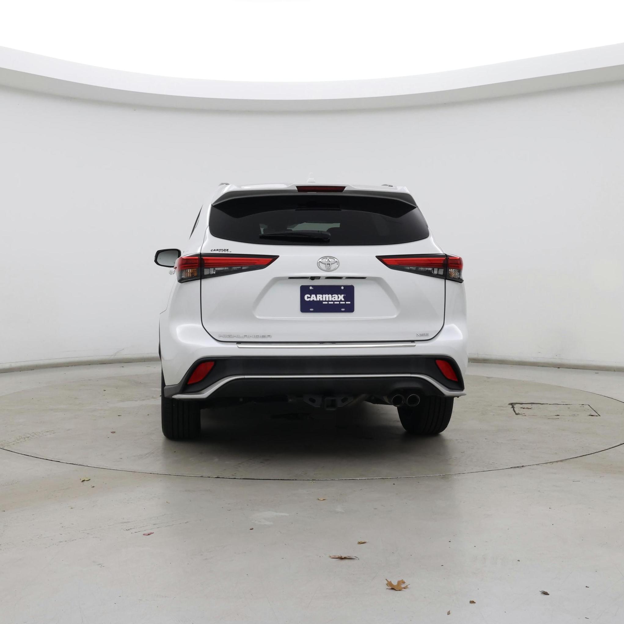 Thumbnail: 2022 Toyota Highlander - 6