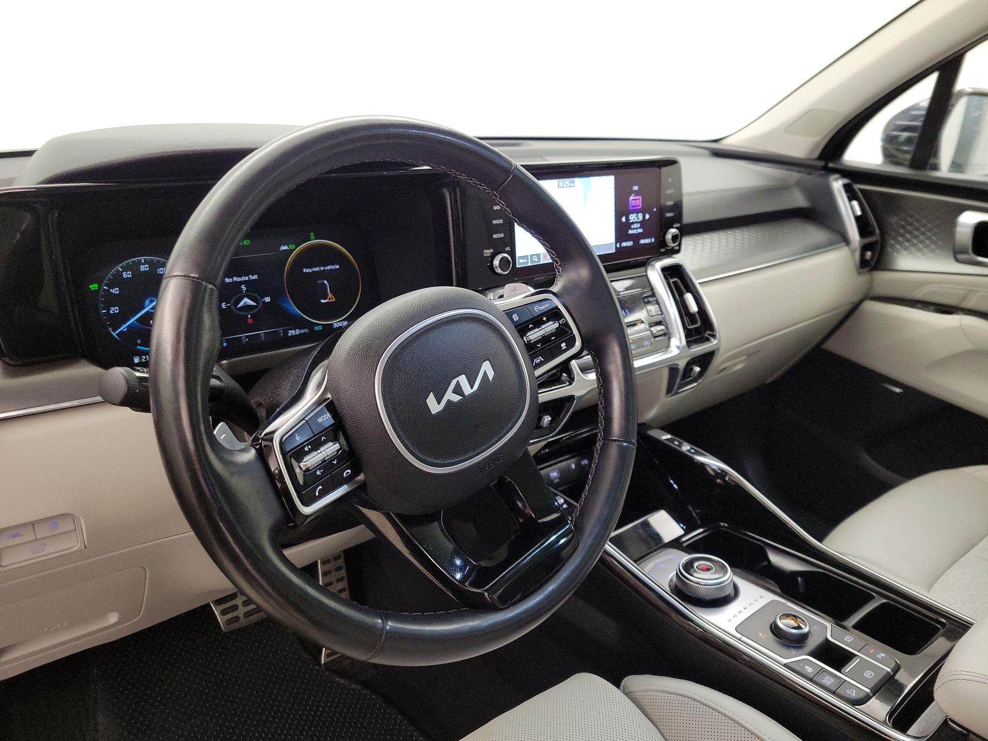 Thumbnail: 2023 Kia Sorento - 9