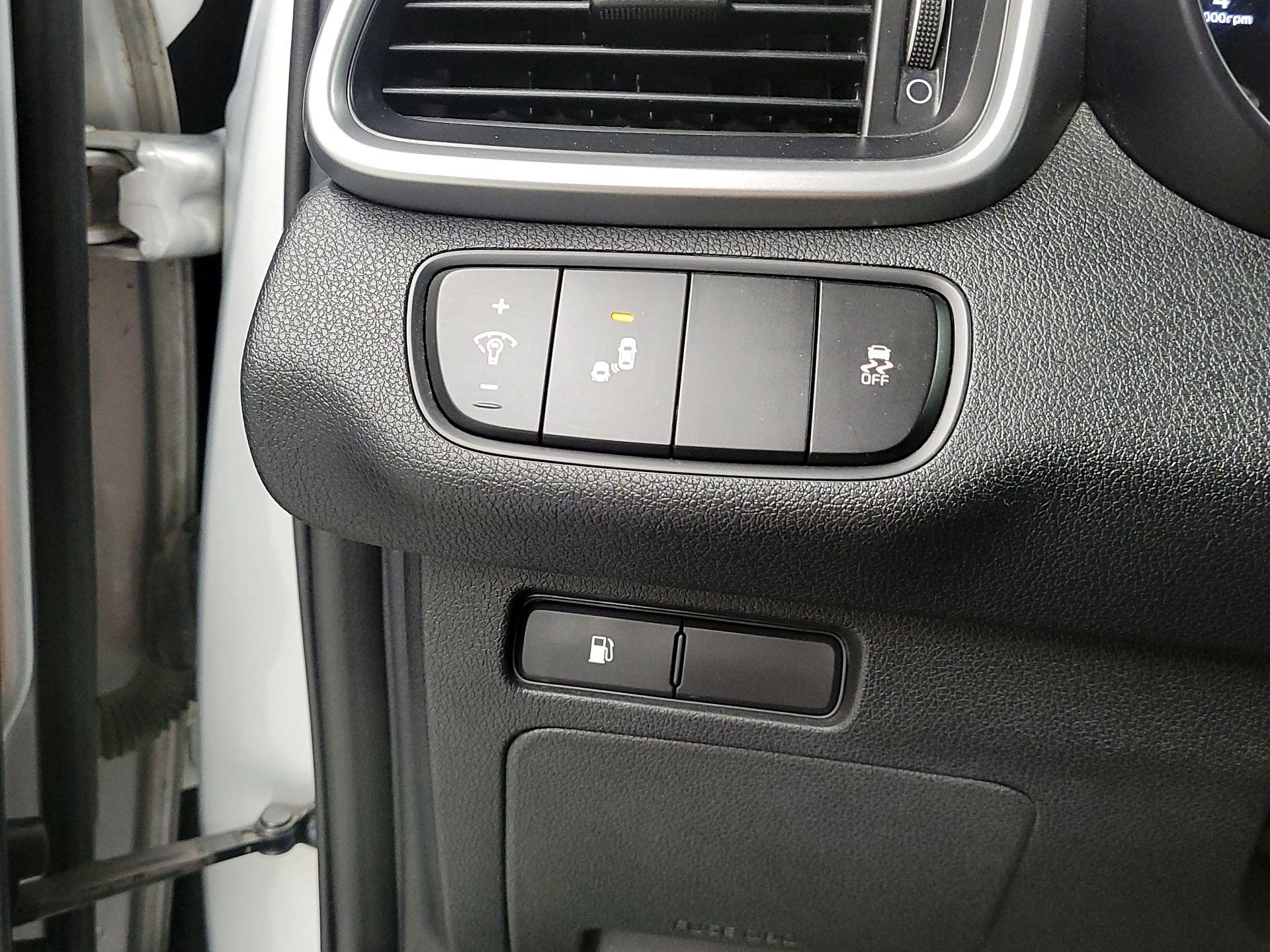 Thumbnail: 2019 Kia Sorento - 13