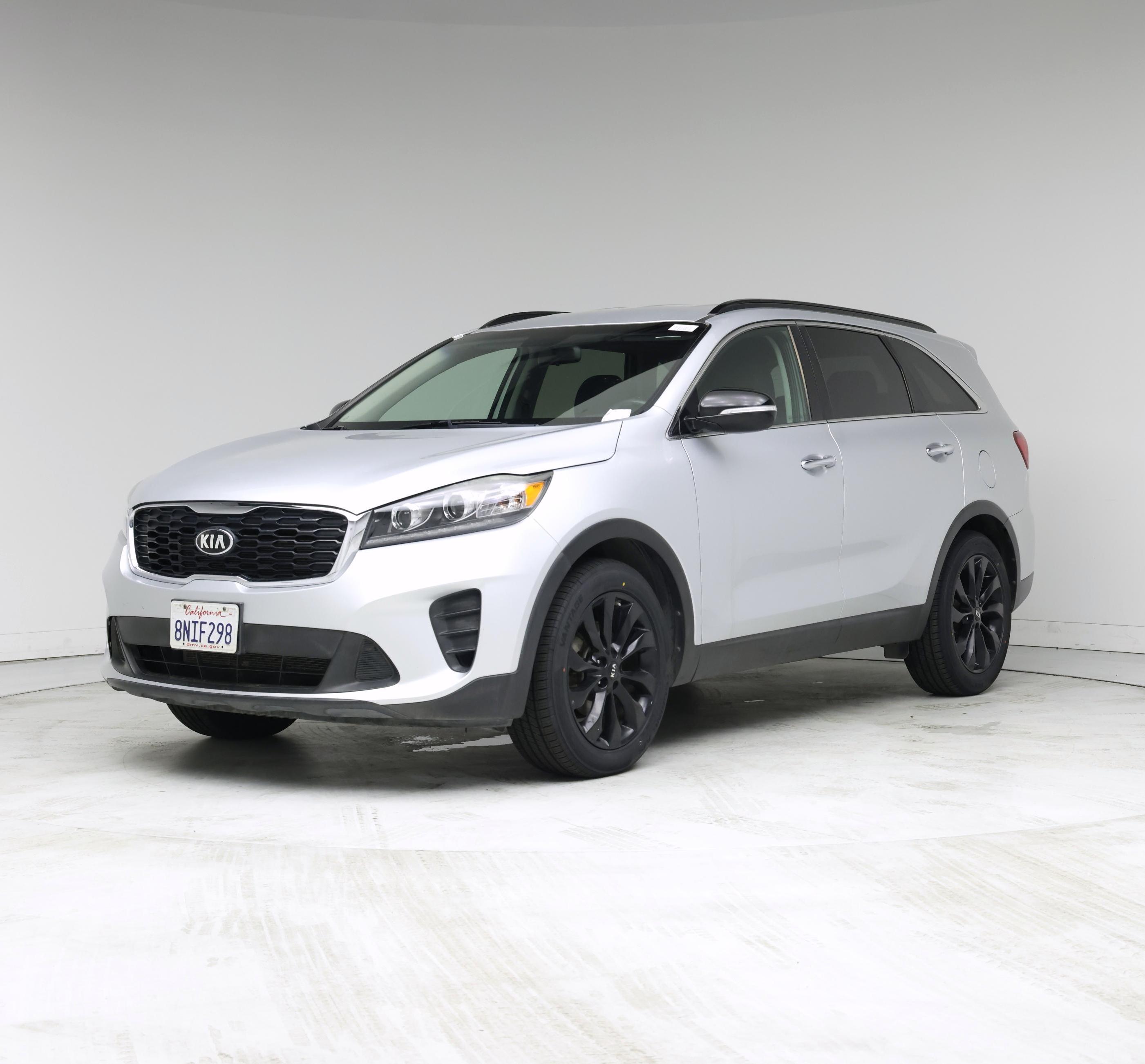 Thumbnail: 2019 Kia Sorento - 4