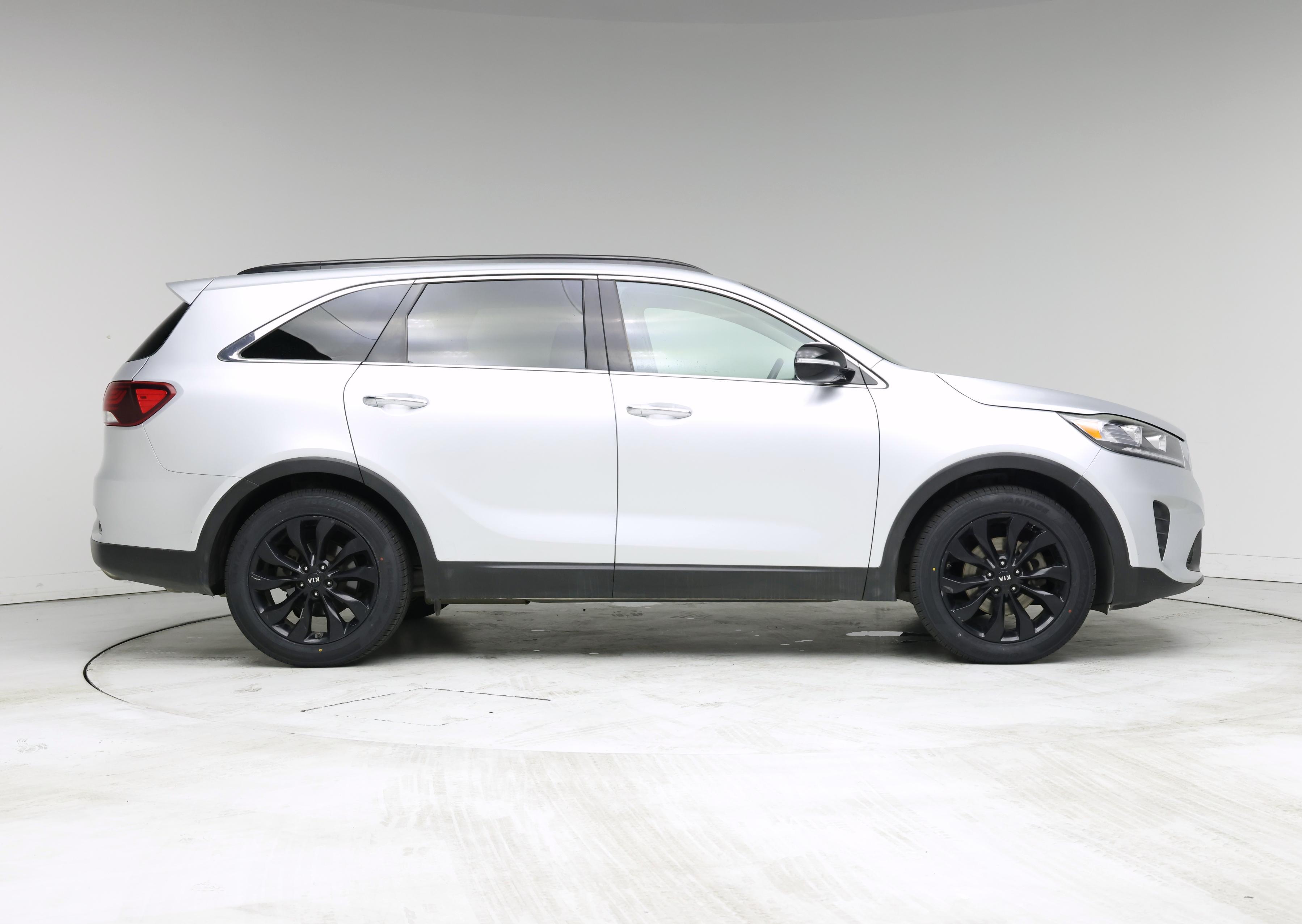 Thumbnail: 2019 Kia Sorento - 7