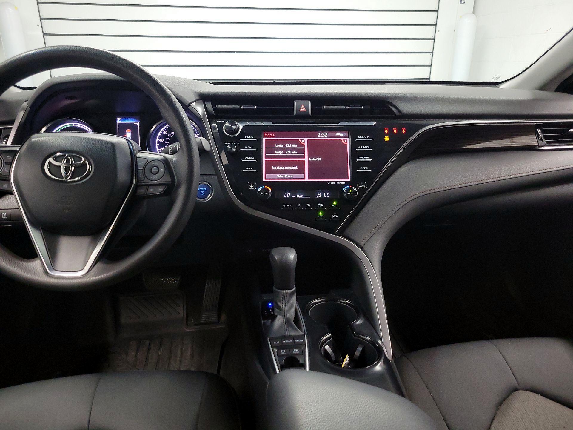 Thumbnail: 2020 Toyota Camry - 9