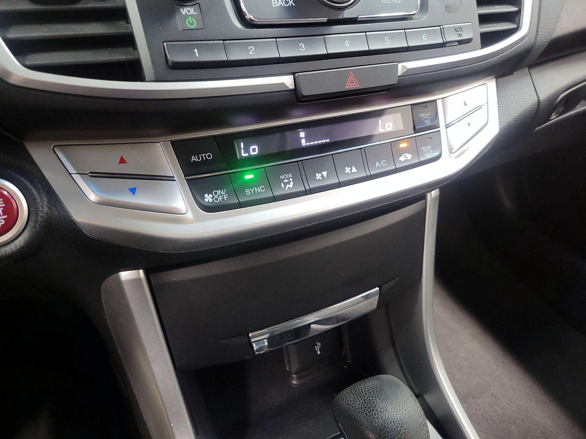 Thumbnail: 2013 Honda Accord - 15