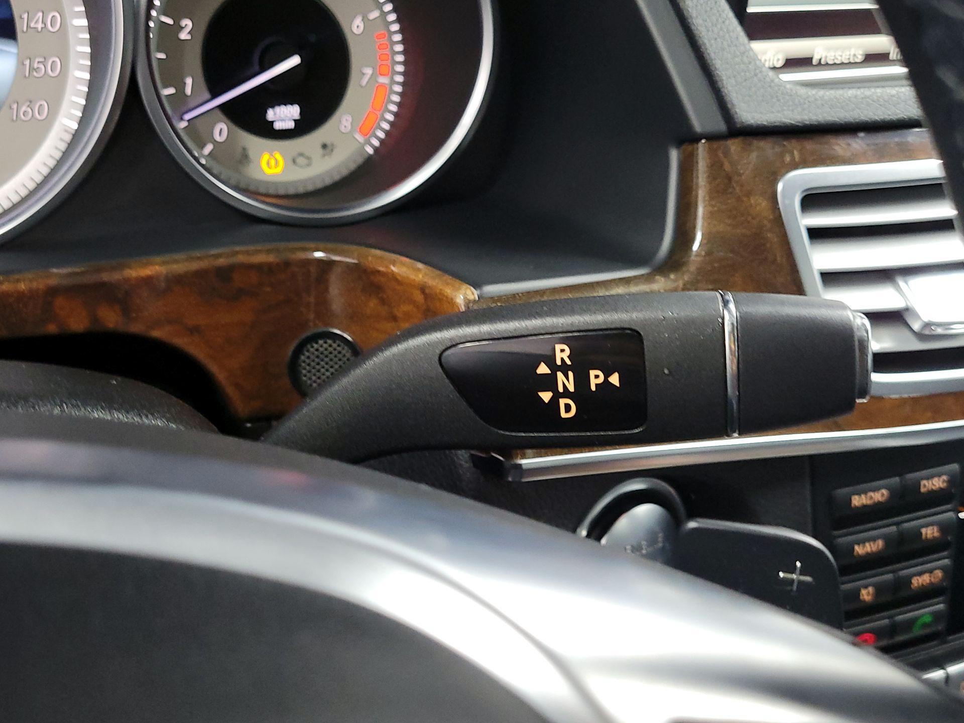 Thumbnail: 2014 Mercedes-Benz E-Class - 17