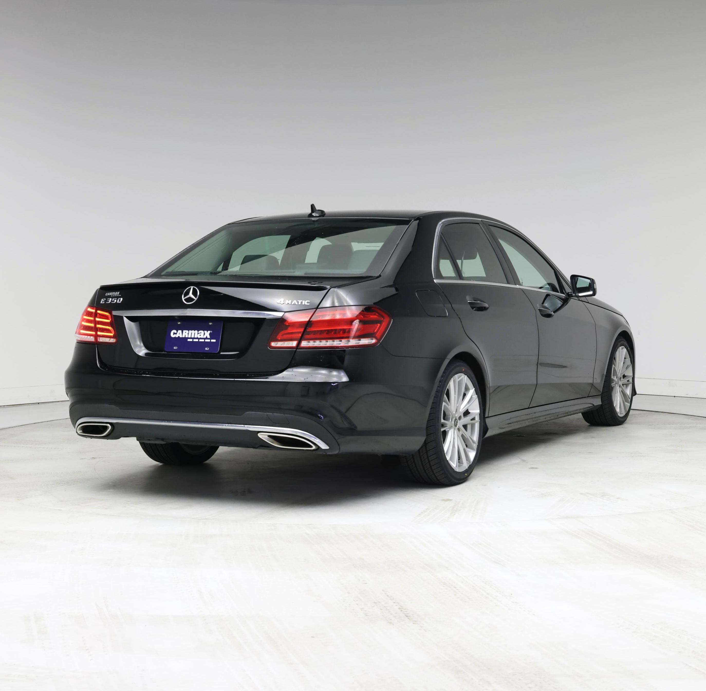 Thumbnail: 2014 Mercedes-Benz E-Class - 8