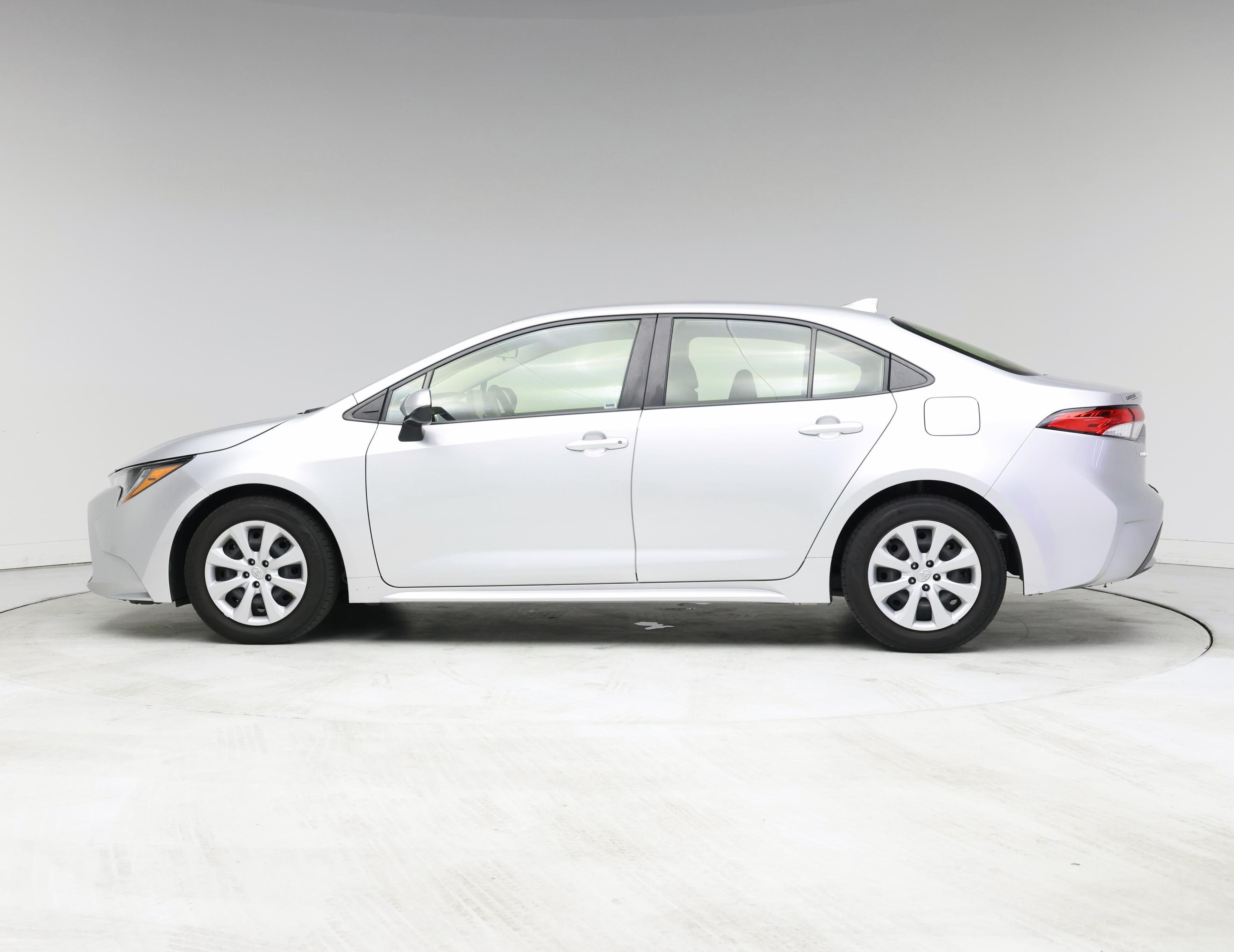 Thumbnail: 2022 Toyota Corolla - 3