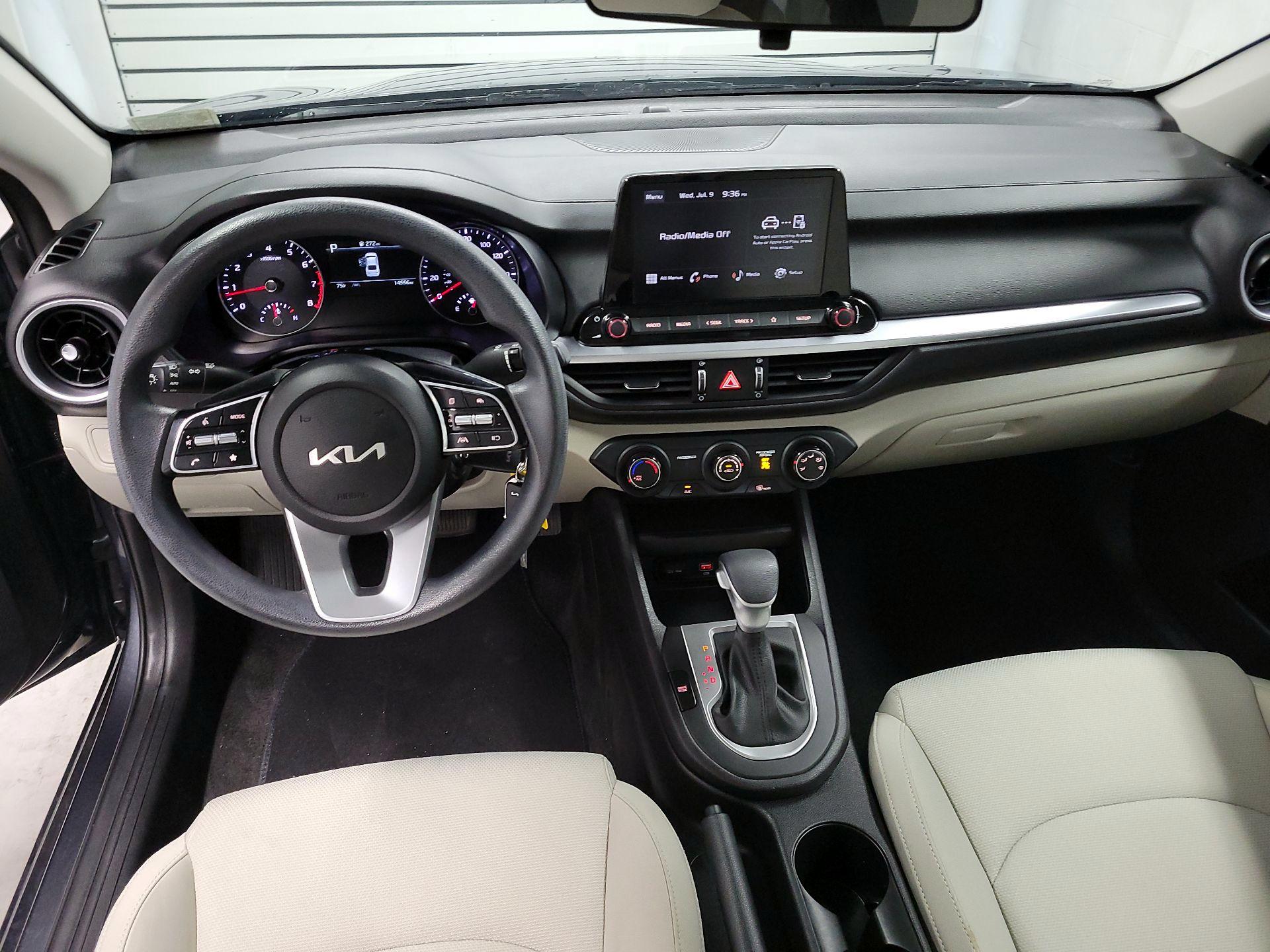 Thumbnail: 2023 Kia Forte - 9