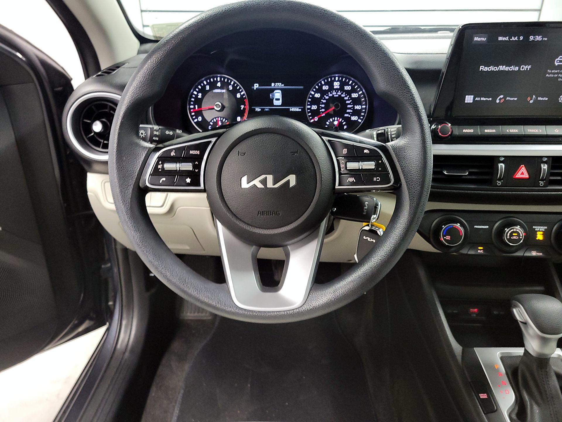 Thumbnail: 2023 Kia Forte - 10