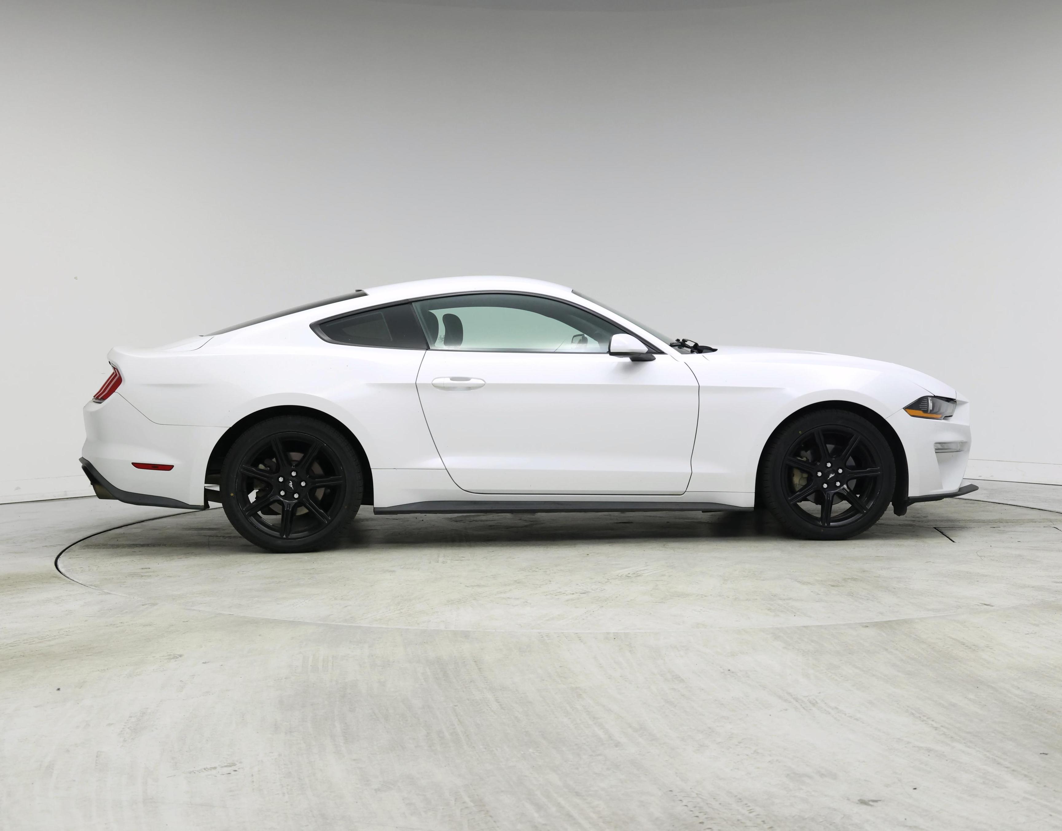 Thumbnail: 2018 Ford Mustang - 7