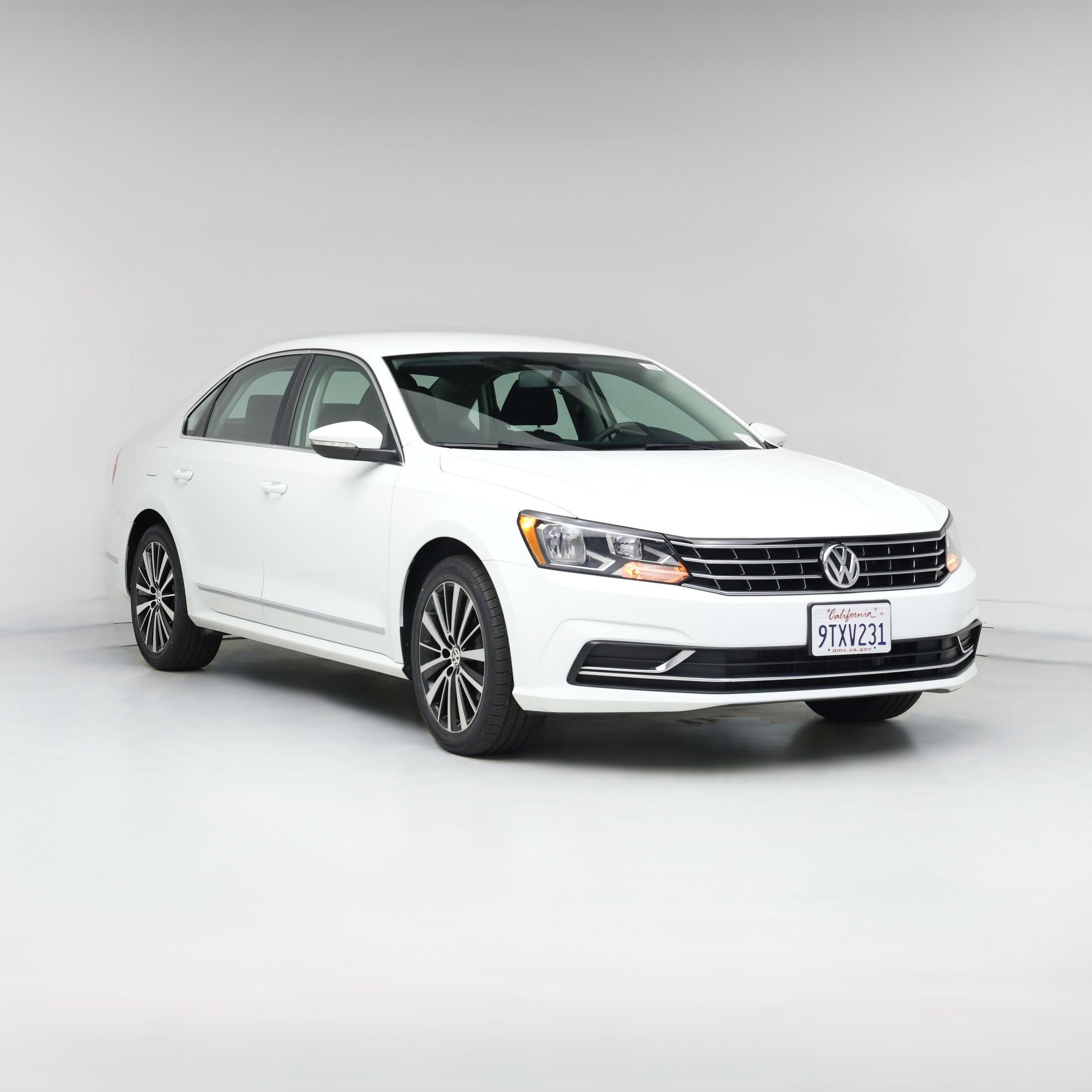 Thumbnail: 2016 Volkswagen Passat - 1