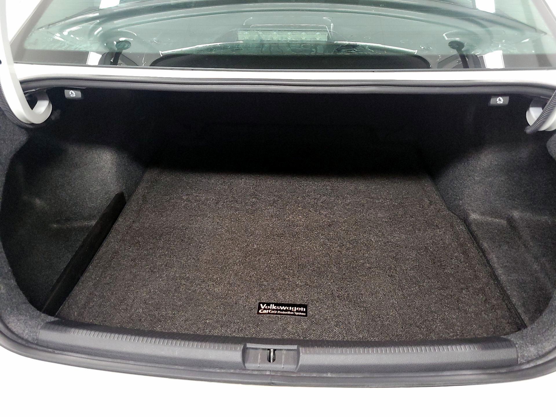Thumbnail: 2016 Volkswagen Passat - 20