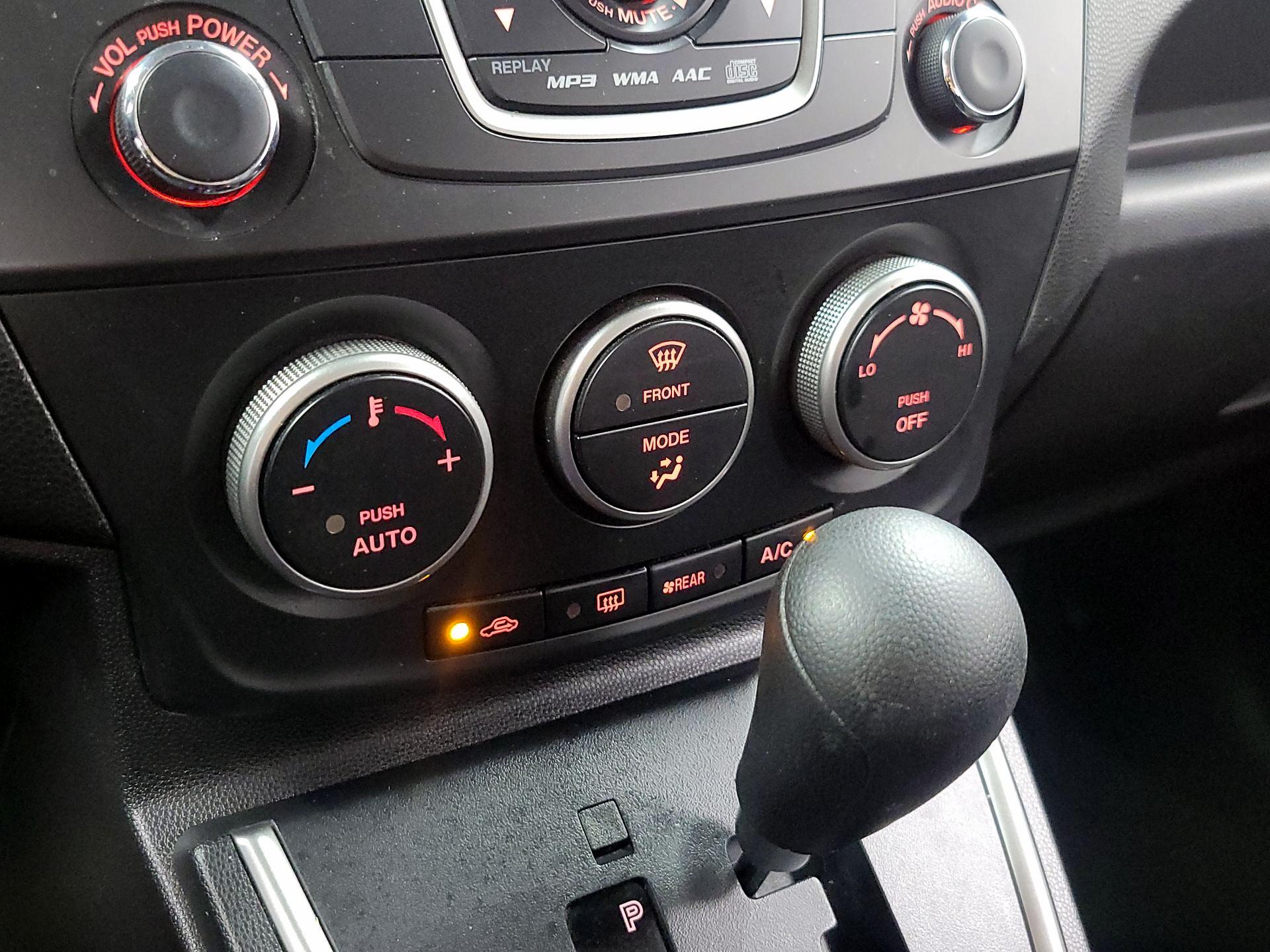 Thumbnail: 2013 Mazda Mazda5 - 14