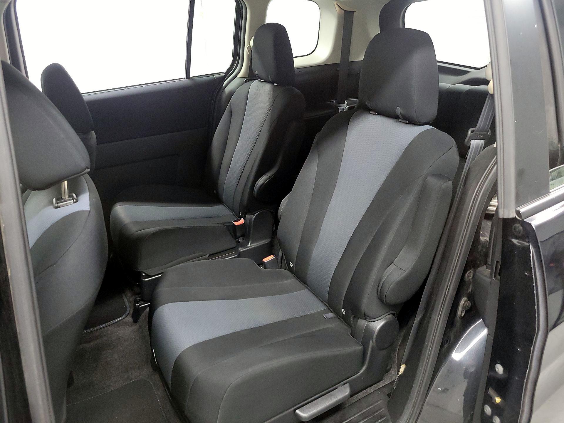 Thumbnail: 2013 Mazda Mazda5 - 16