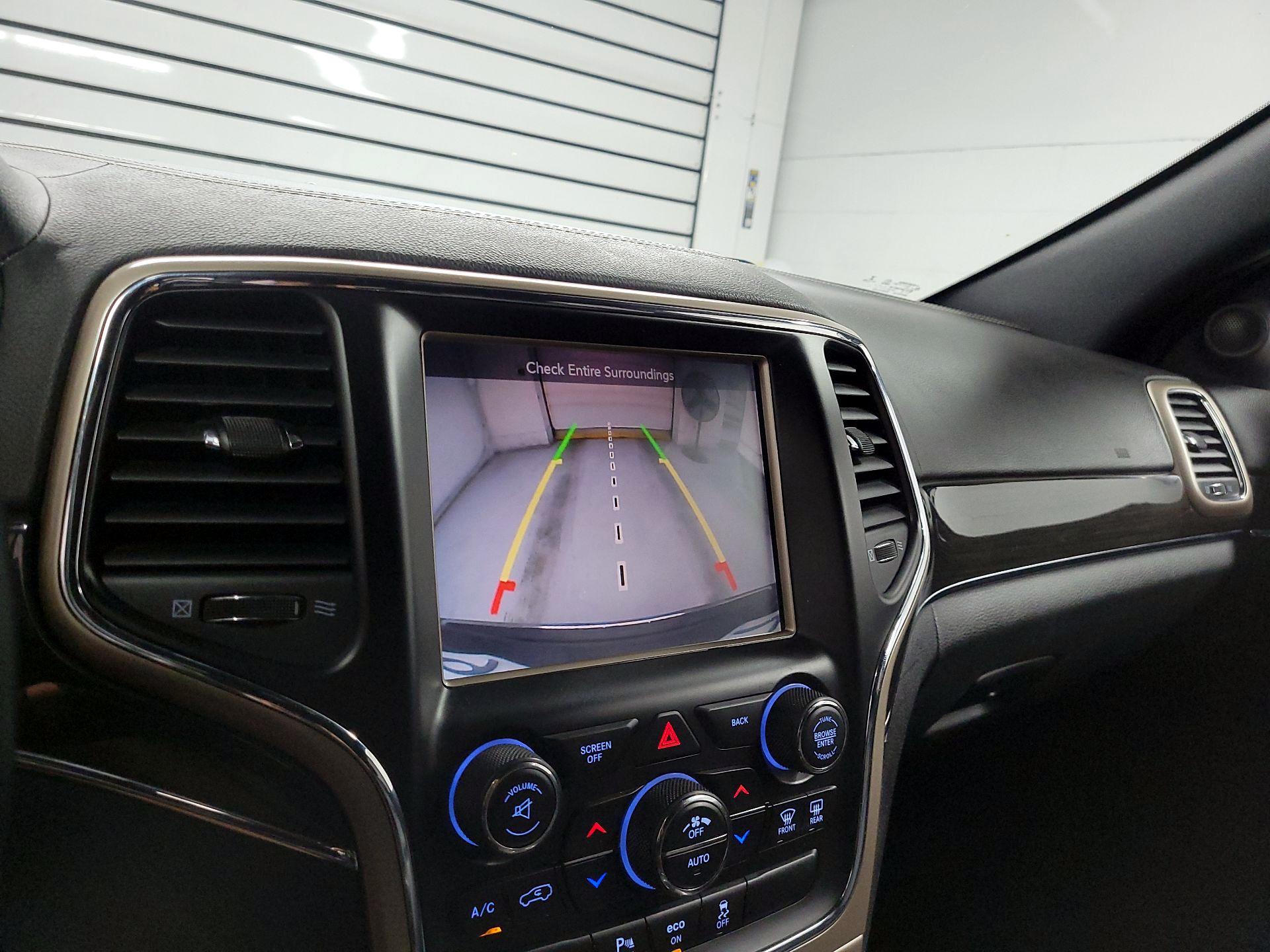 Thumbnail: 2015 Jeep Grand Cherokee - 14
