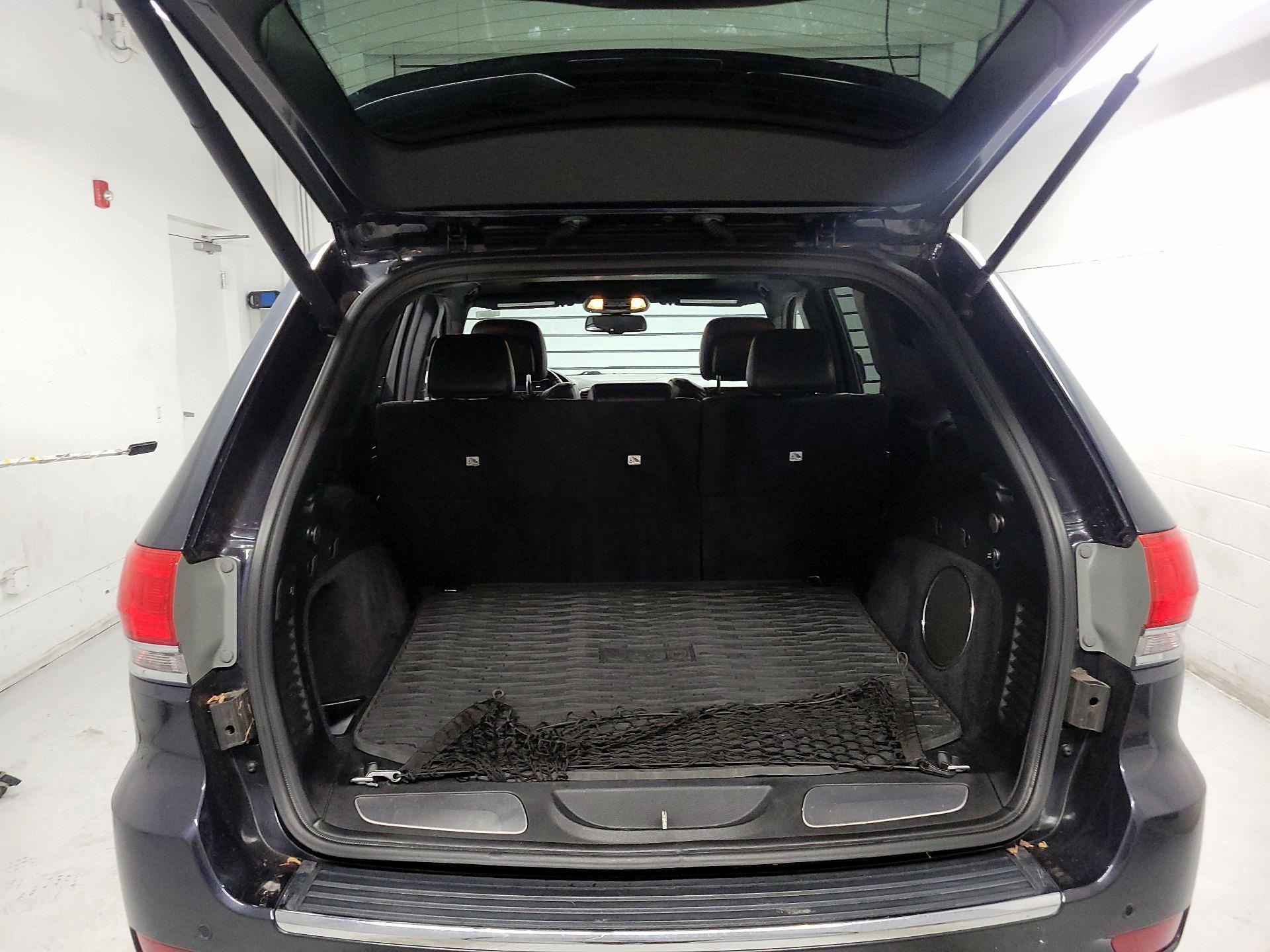 Thumbnail: 2015 Jeep Grand Cherokee - 19