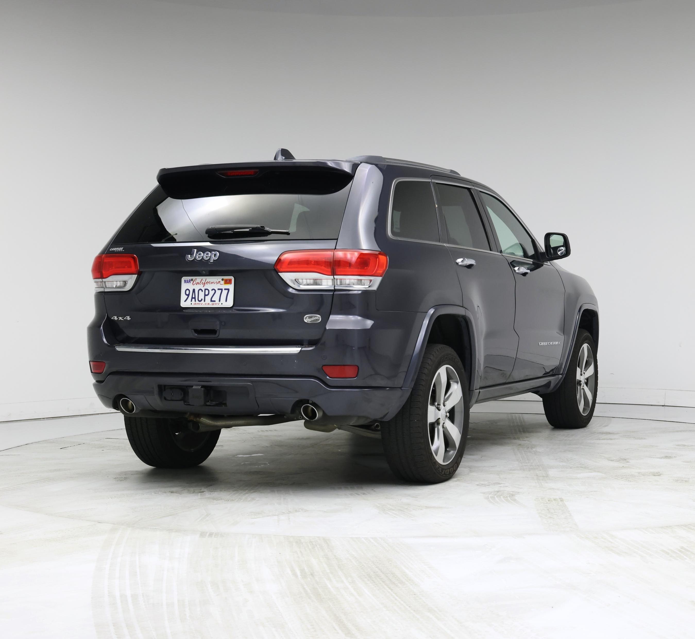 Thumbnail: 2015 Jeep Grand Cherokee - 8