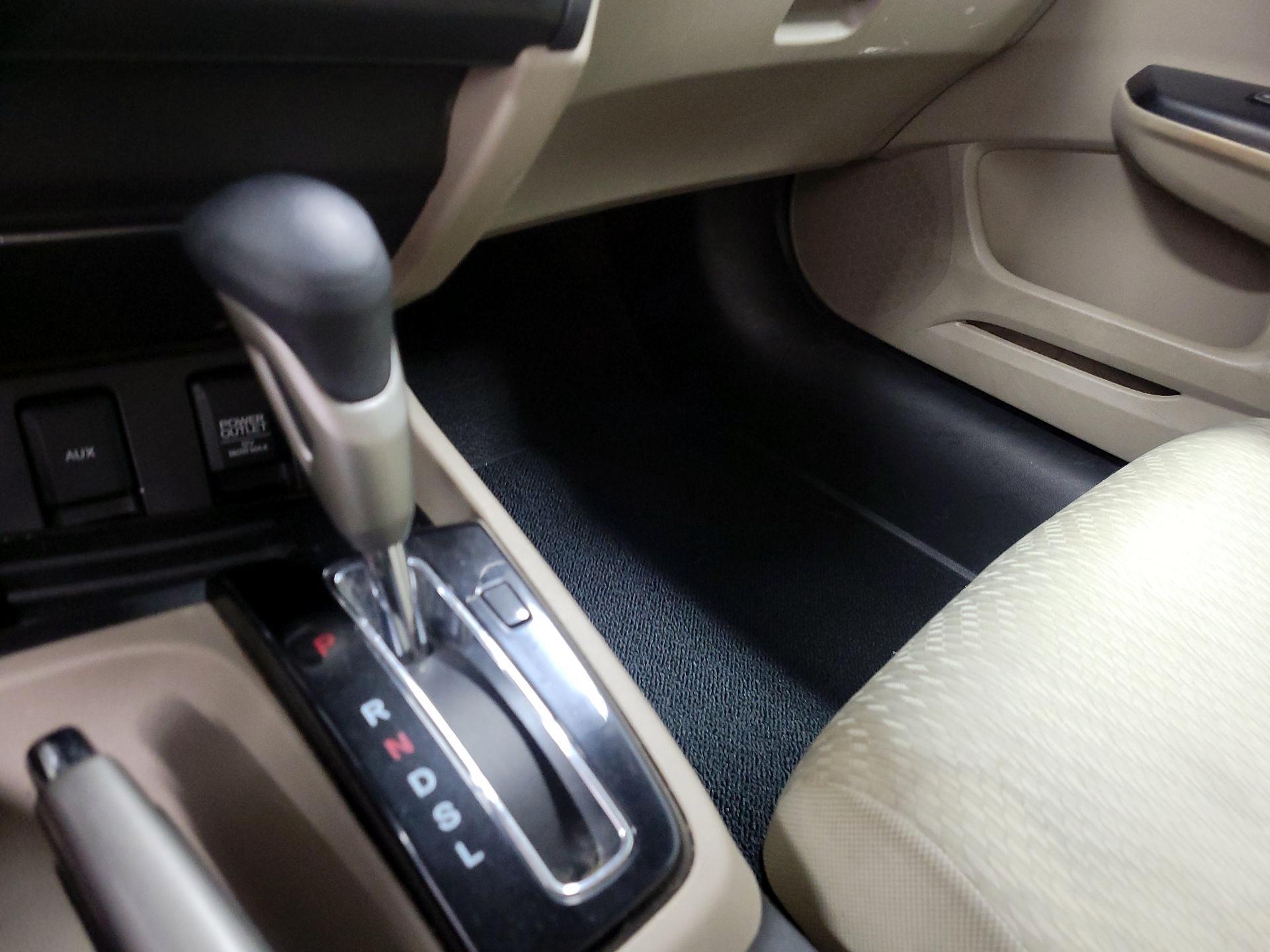 Thumbnail: 2014 Honda Civic - 16