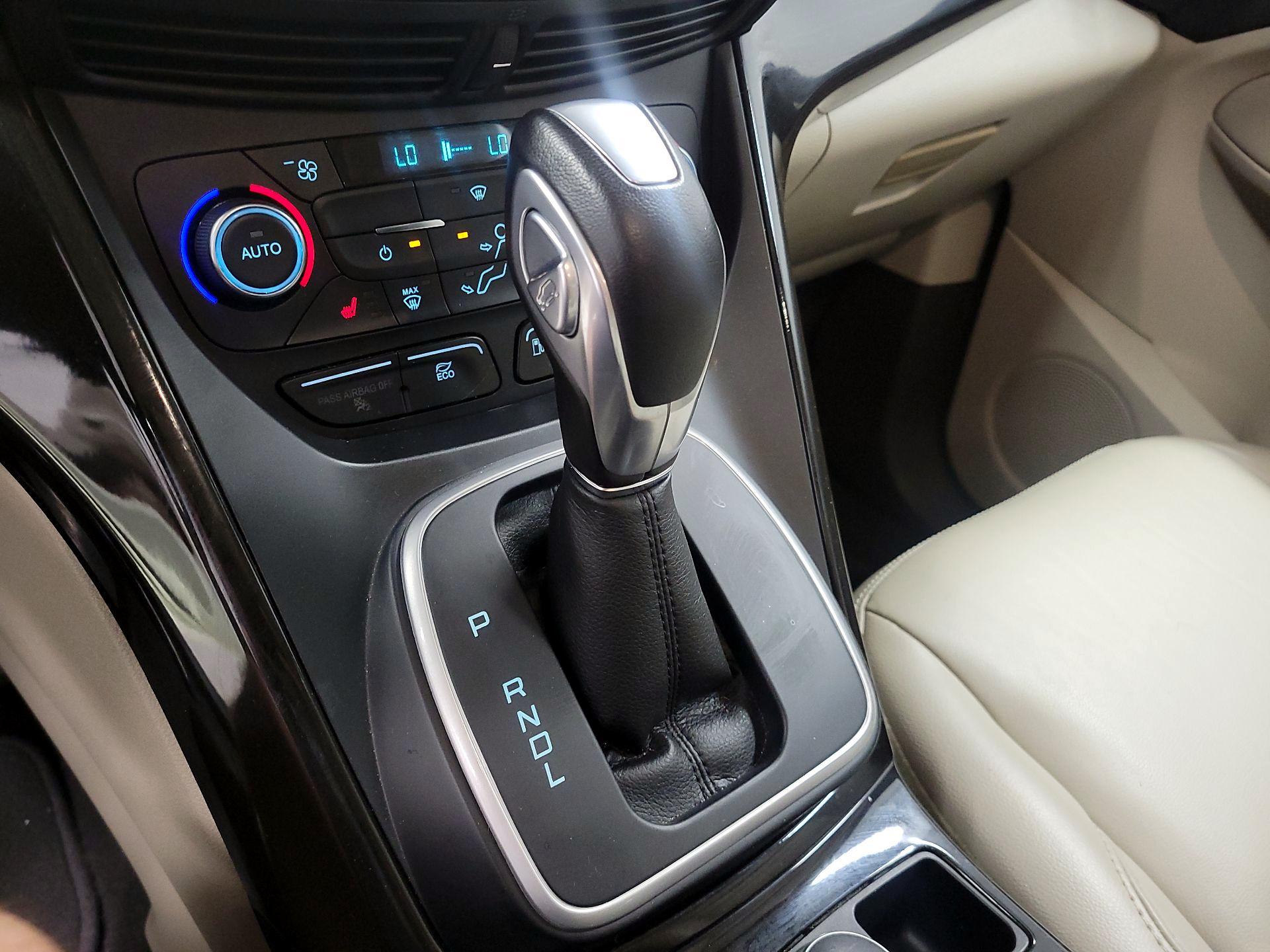 Thumbnail: 2017 Ford C-Max - 15