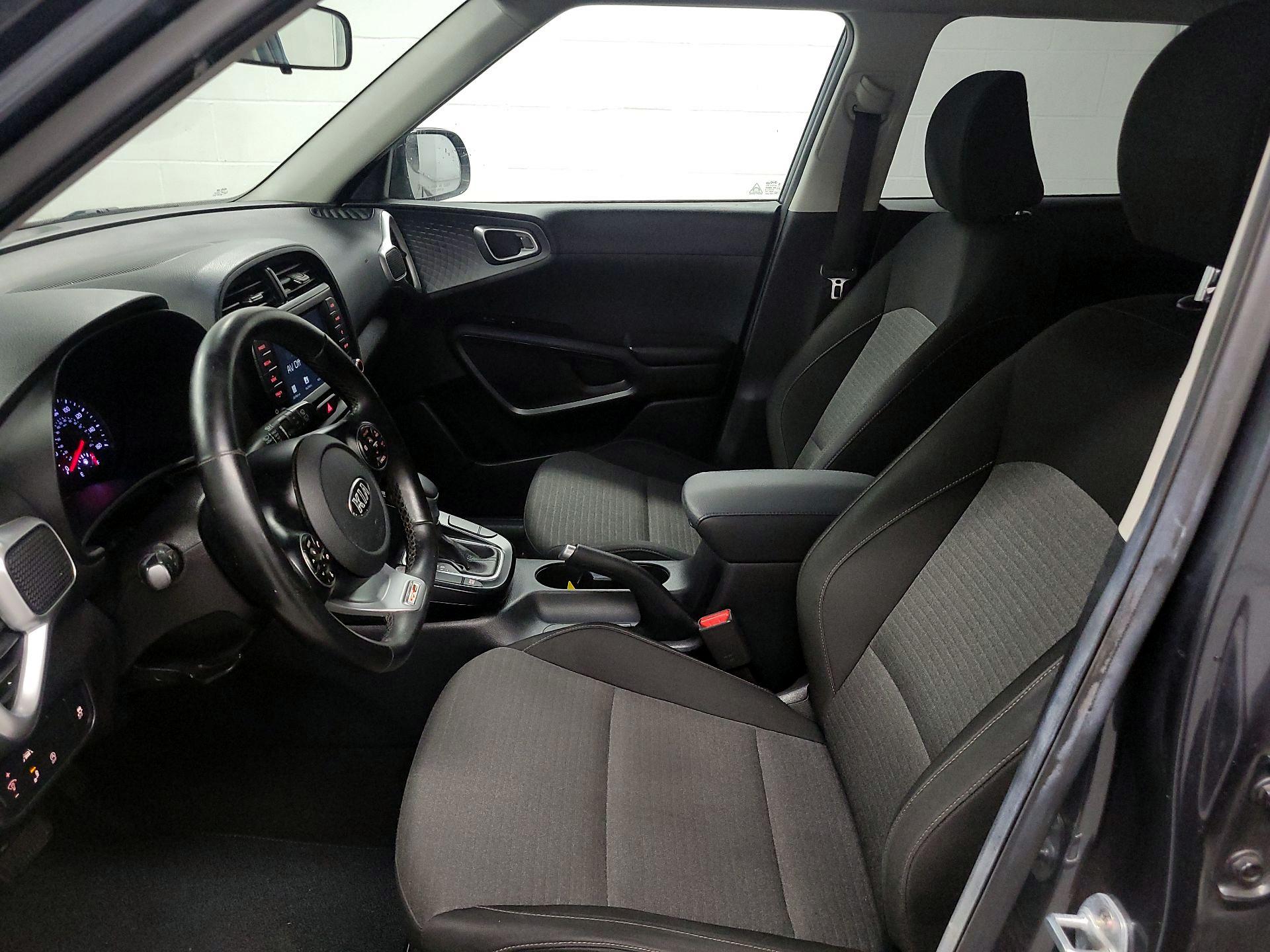 Thumbnail: 2020 Kia Soul - 11