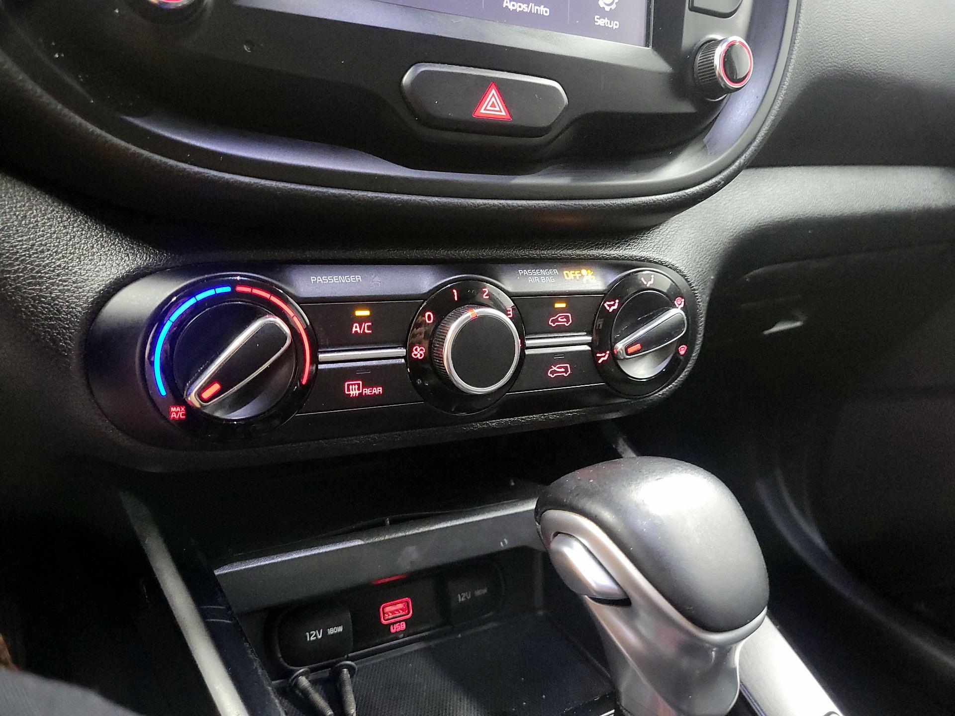 Thumbnail: 2020 Kia Soul - 16