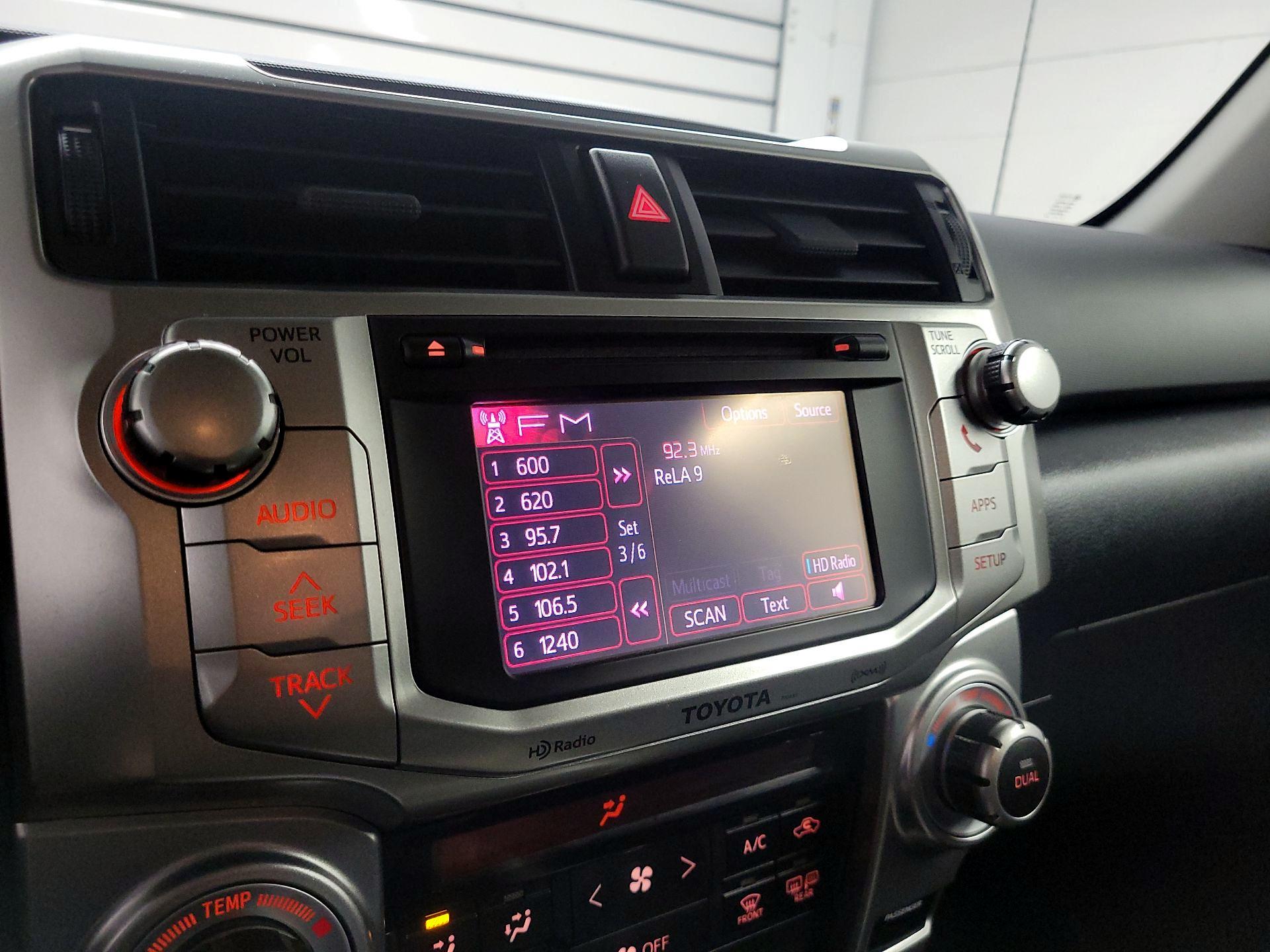 Thumbnail: 2013 Toyota 4Runner - 14