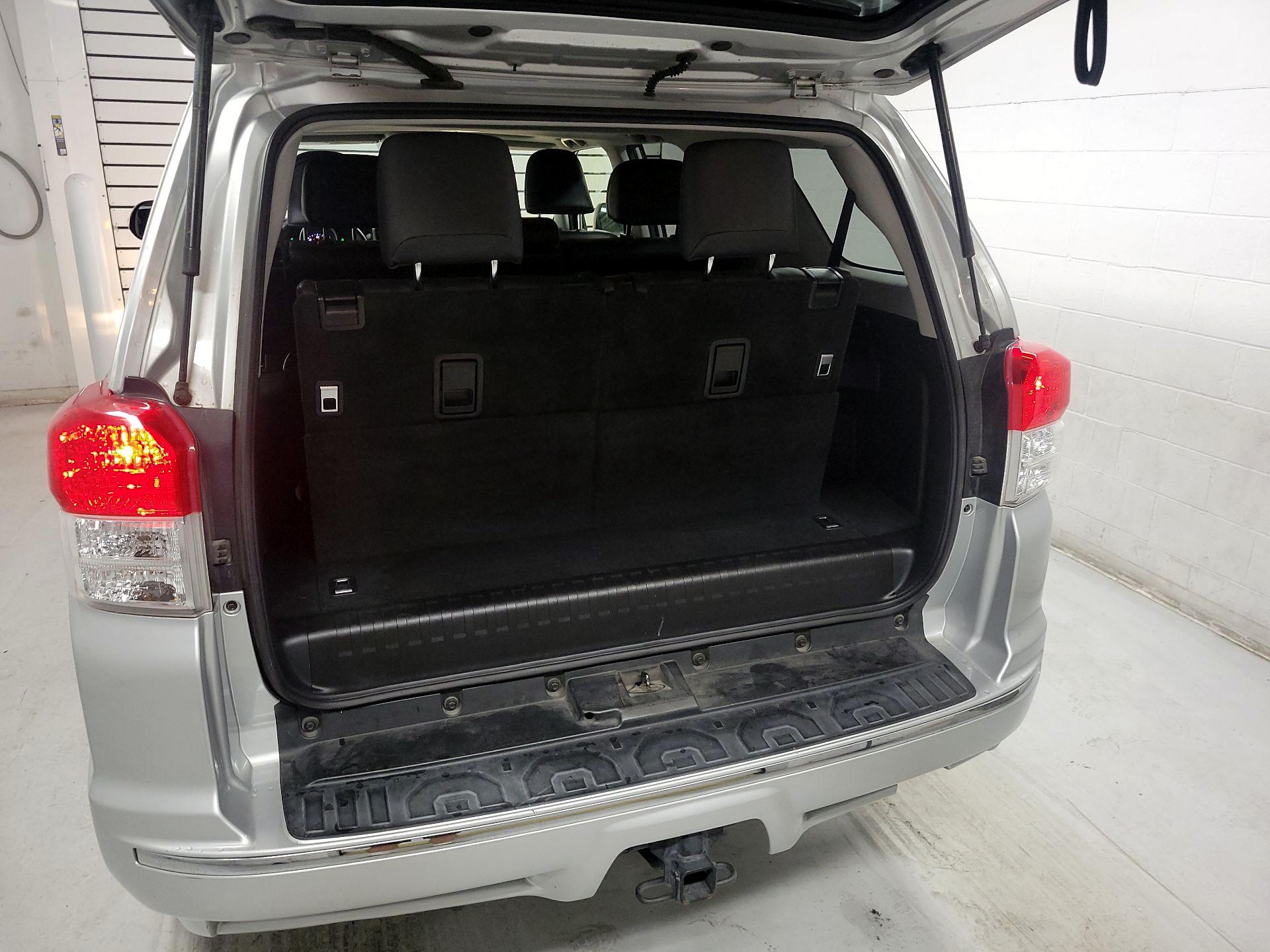Thumbnail: 2013 Toyota 4Runner - 18