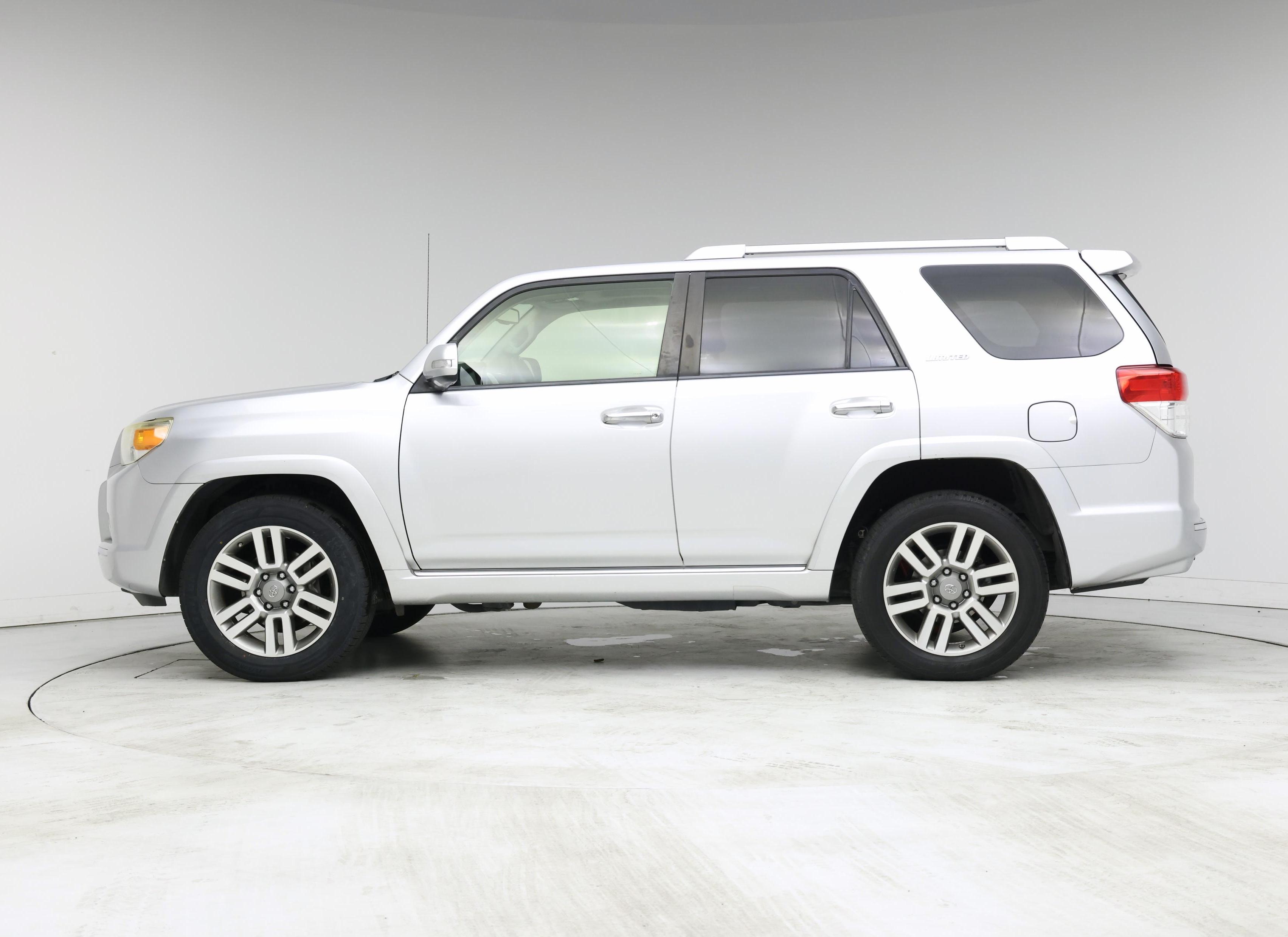 Thumbnail: 2013 Toyota 4Runner - 3