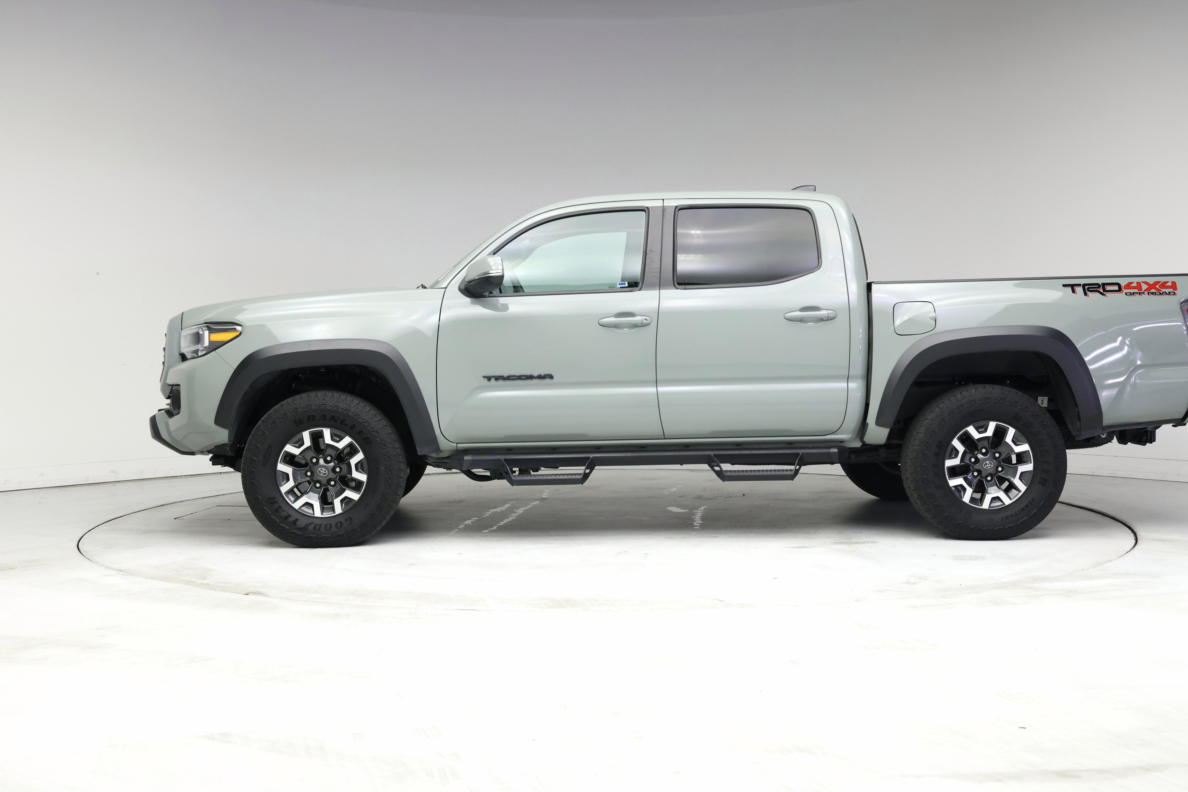 Thumbnail: 2023 Toyota Tacoma - 3