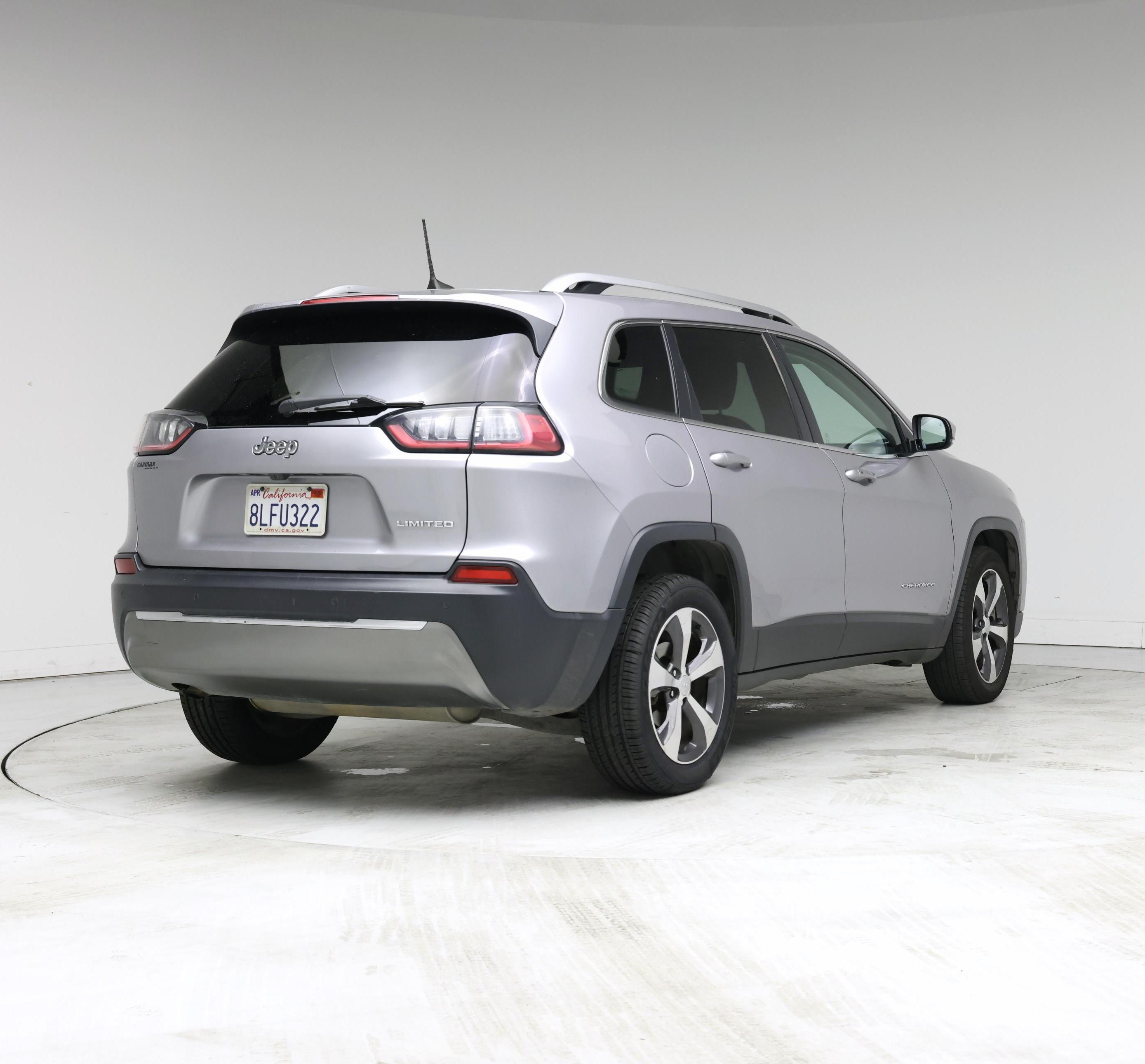 Thumbnail: 2019 Jeep Cherokee - 8