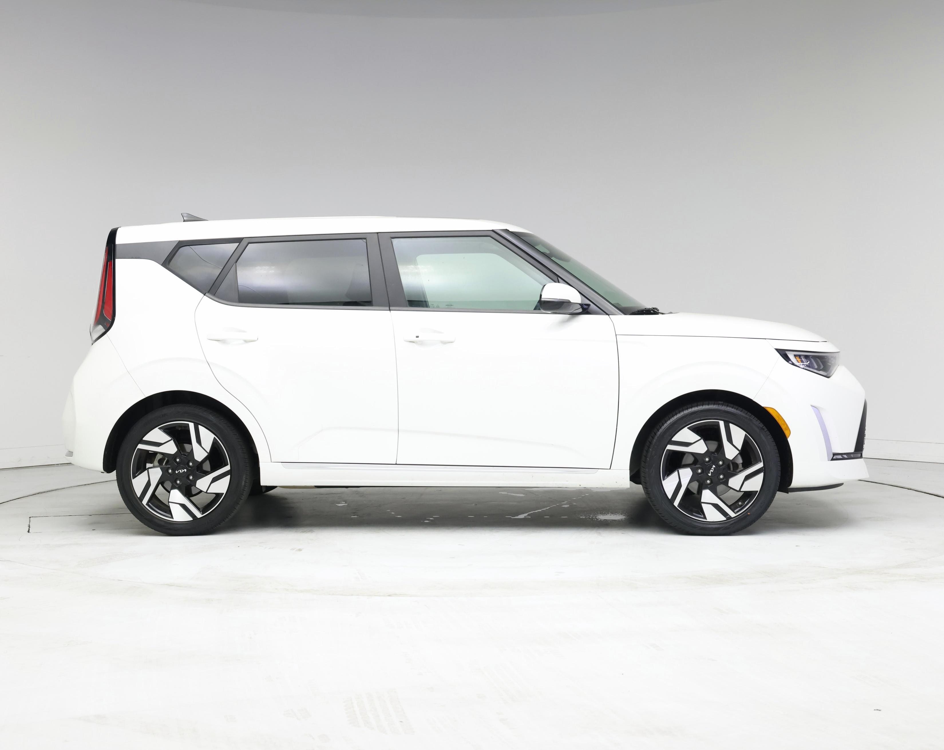 Thumbnail: 2023 Kia Soul - 7