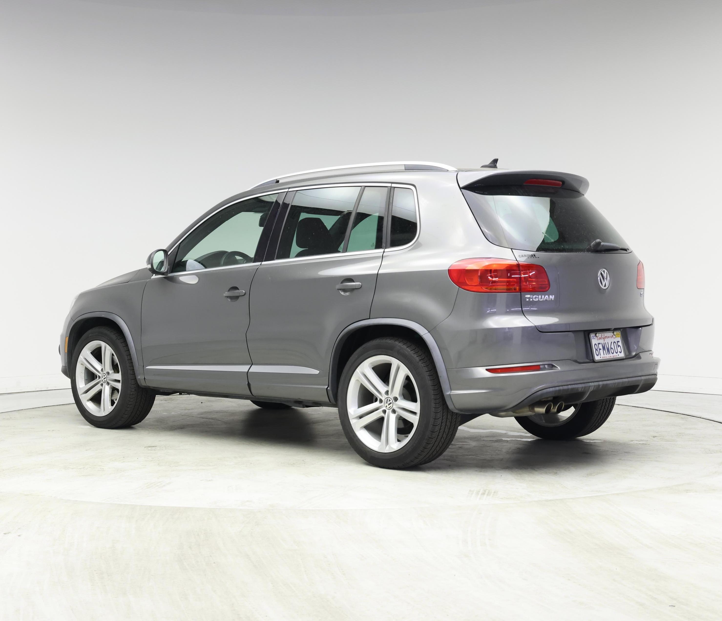 Thumbnail: 2016 Volkswagen Tiguan - 2
