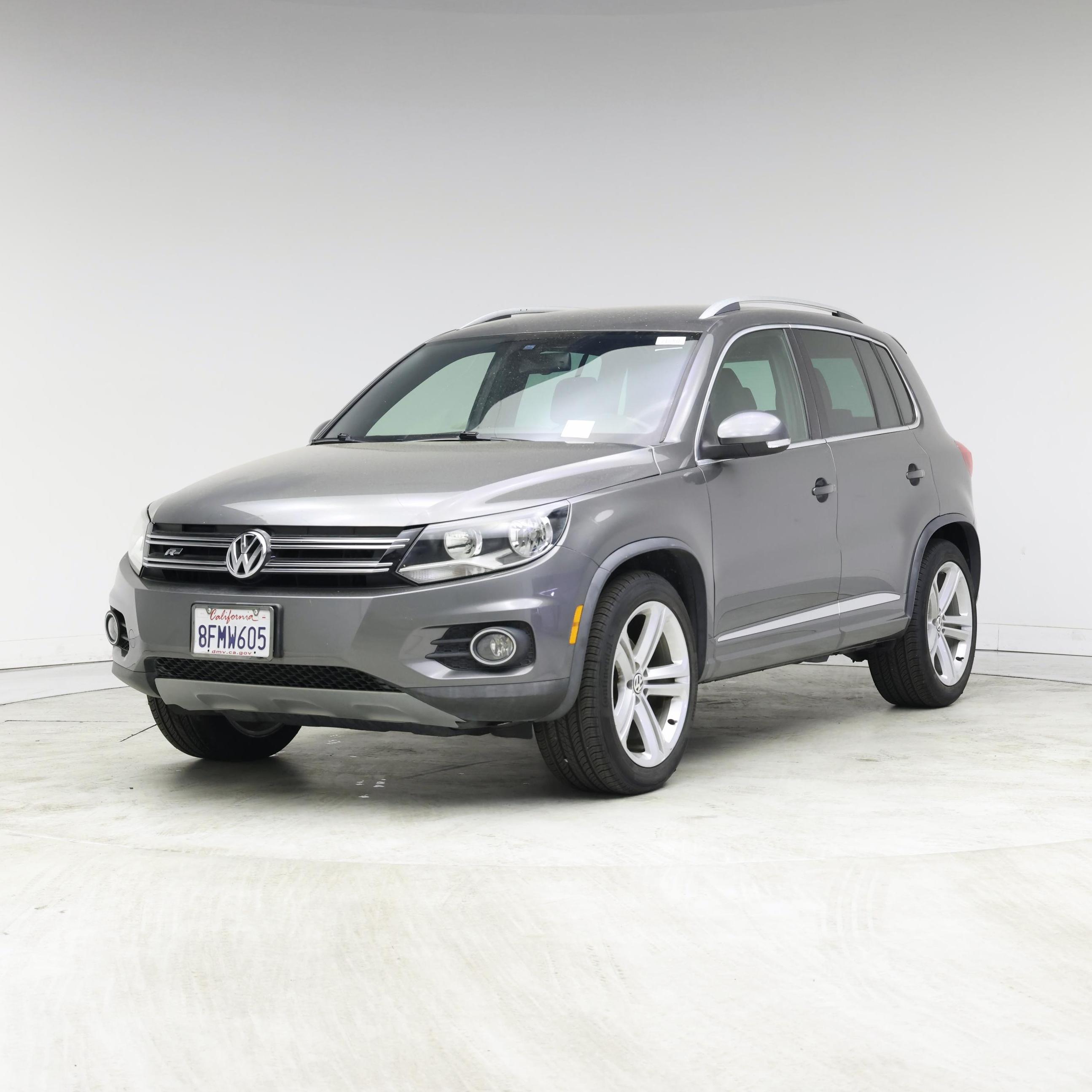 Thumbnail: 2016 Volkswagen Tiguan - 4