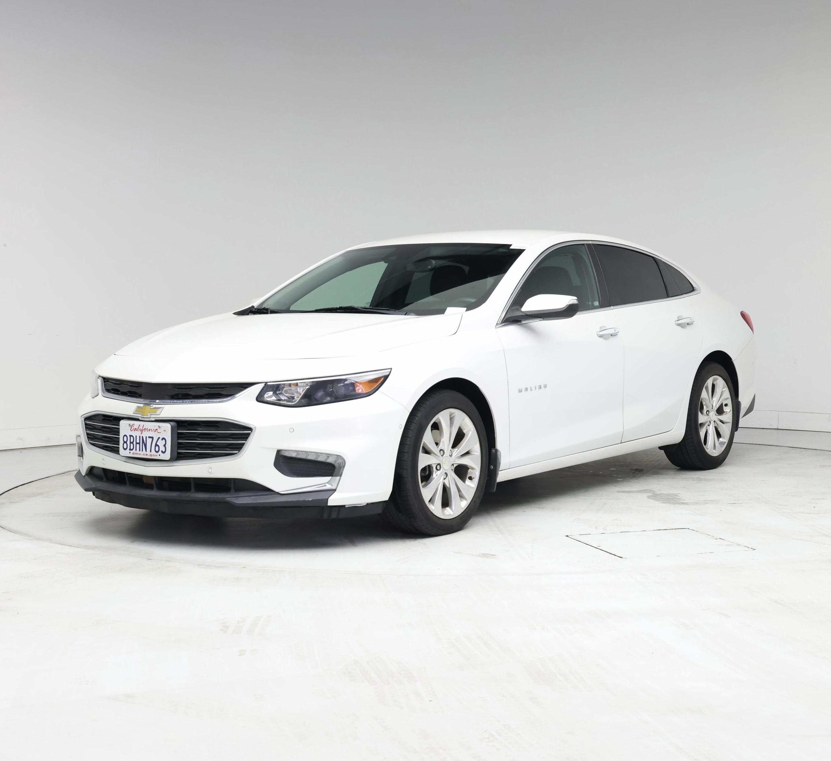 Thumbnail: 2017 Chevrolet Malibu - 4