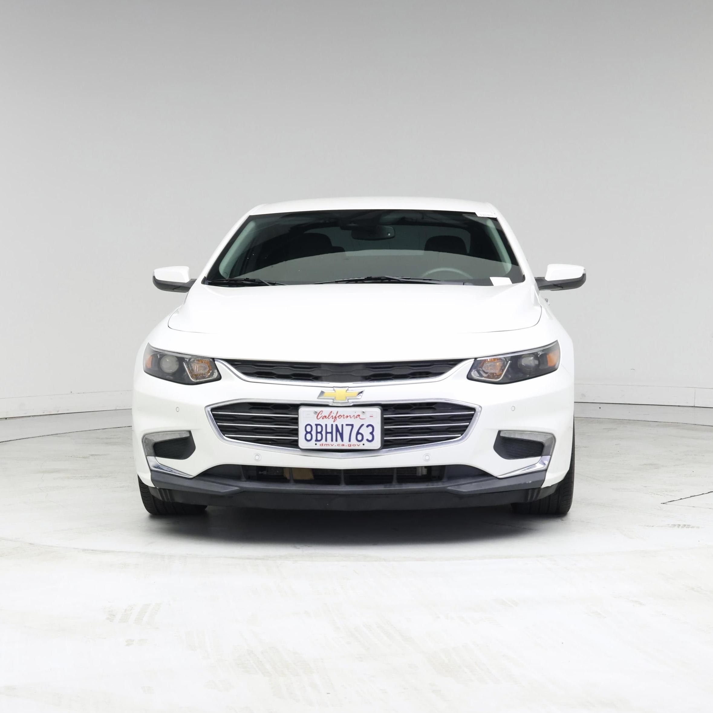 Thumbnail: 2017 Chevrolet Malibu - 5