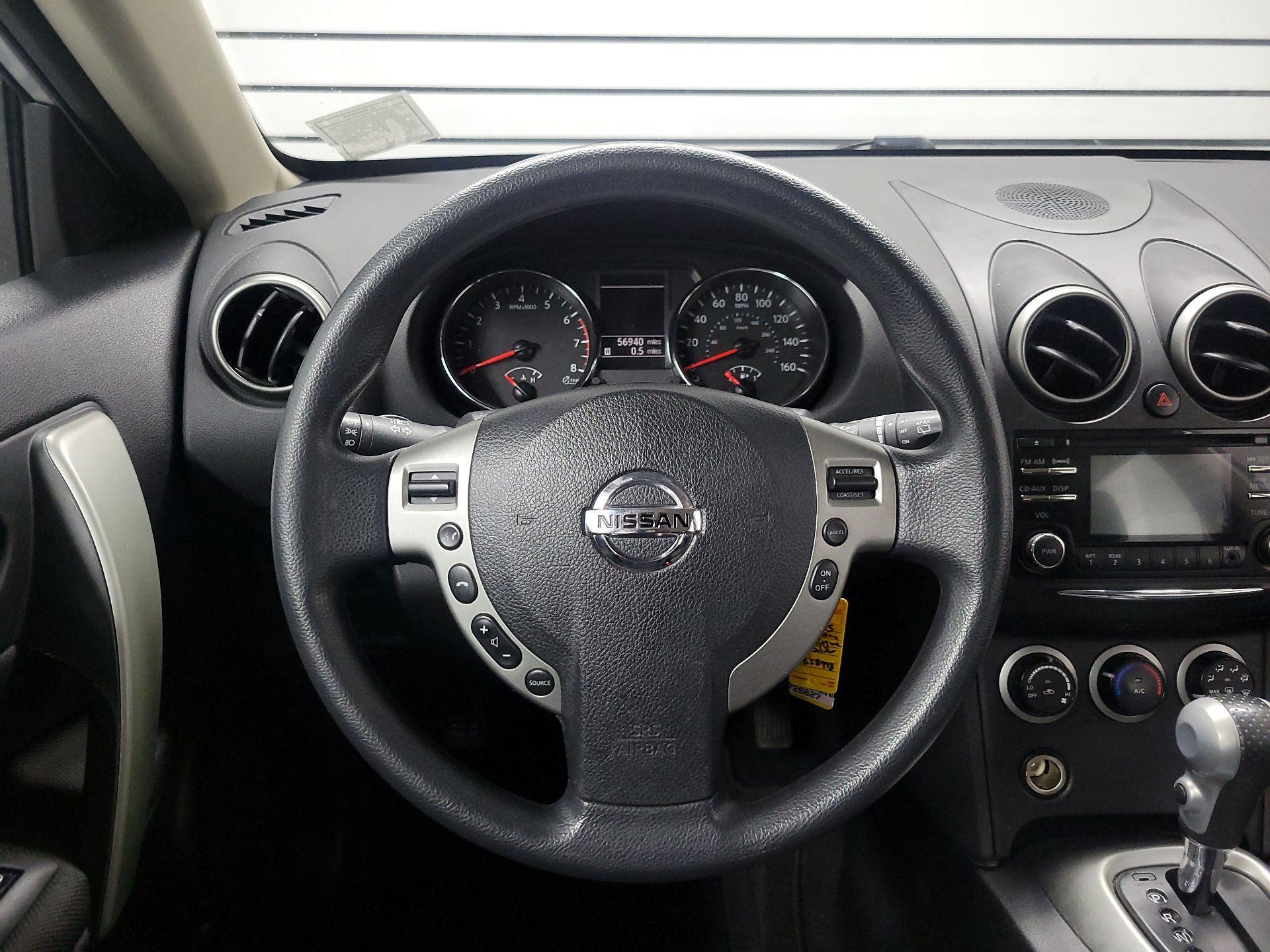 Thumbnail: 2015 Nissan Rogue - 10
