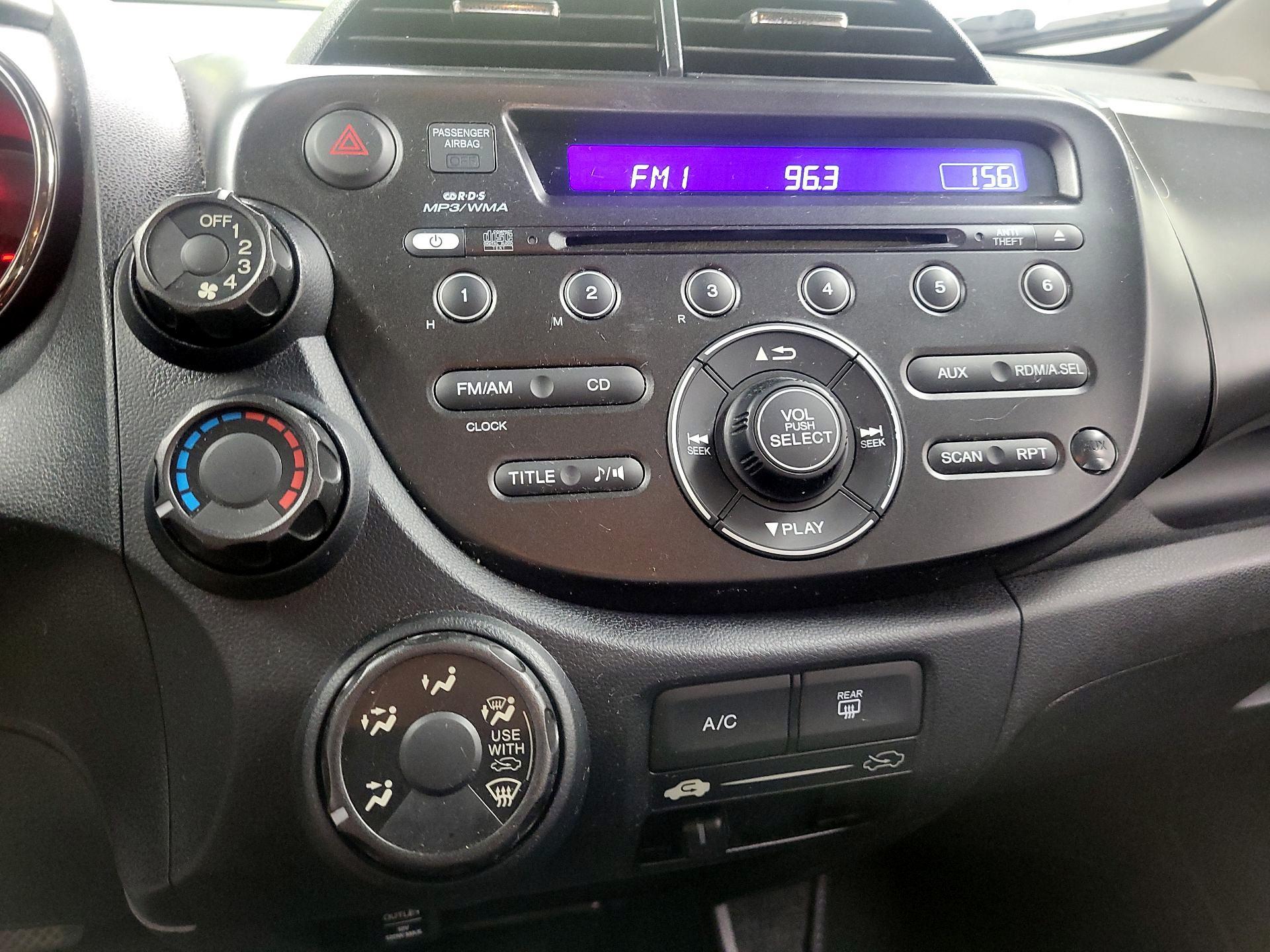 Thumbnail: 2013 Honda Fit - 14