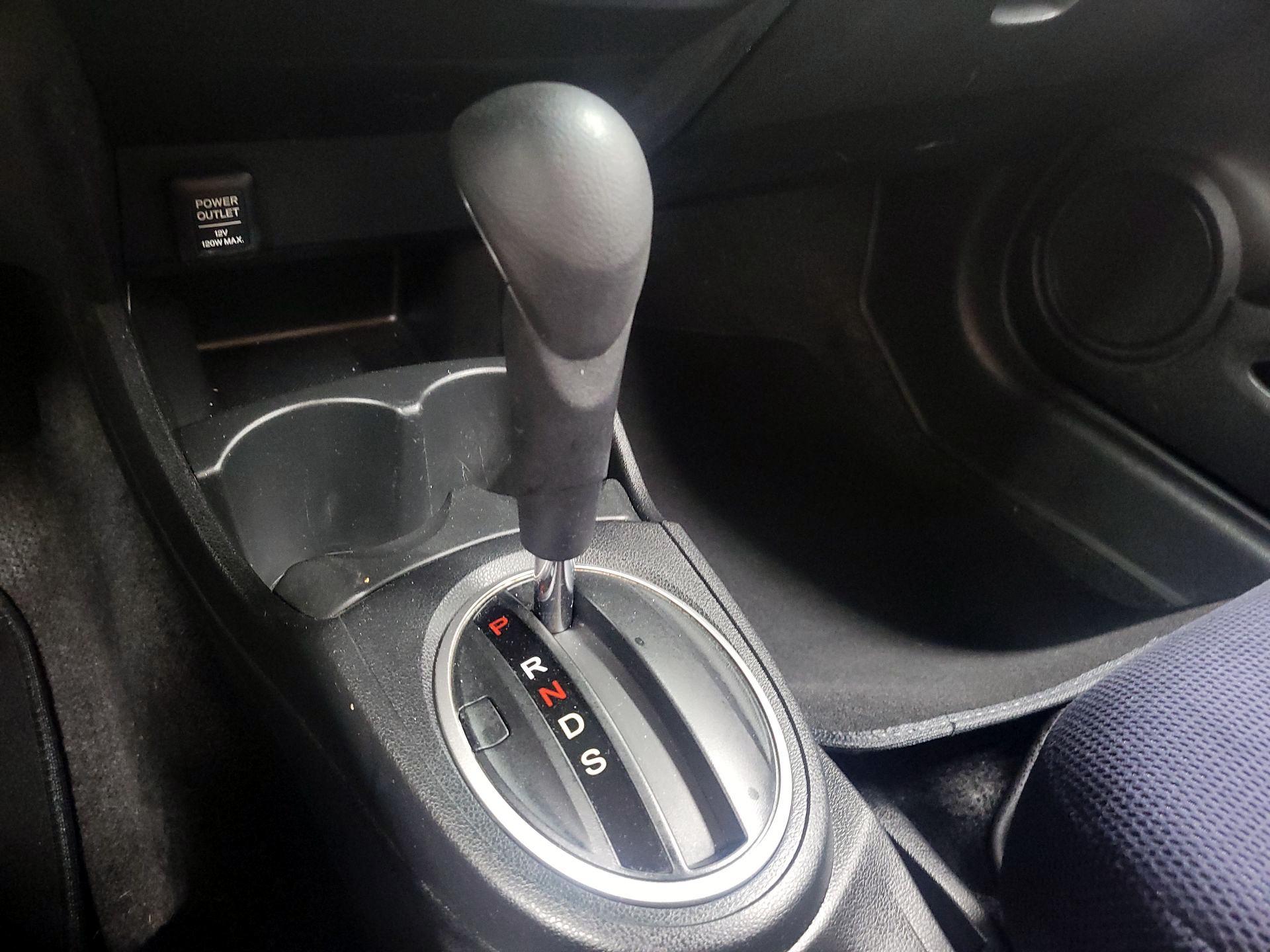 Thumbnail: 2013 Honda Fit - 15
