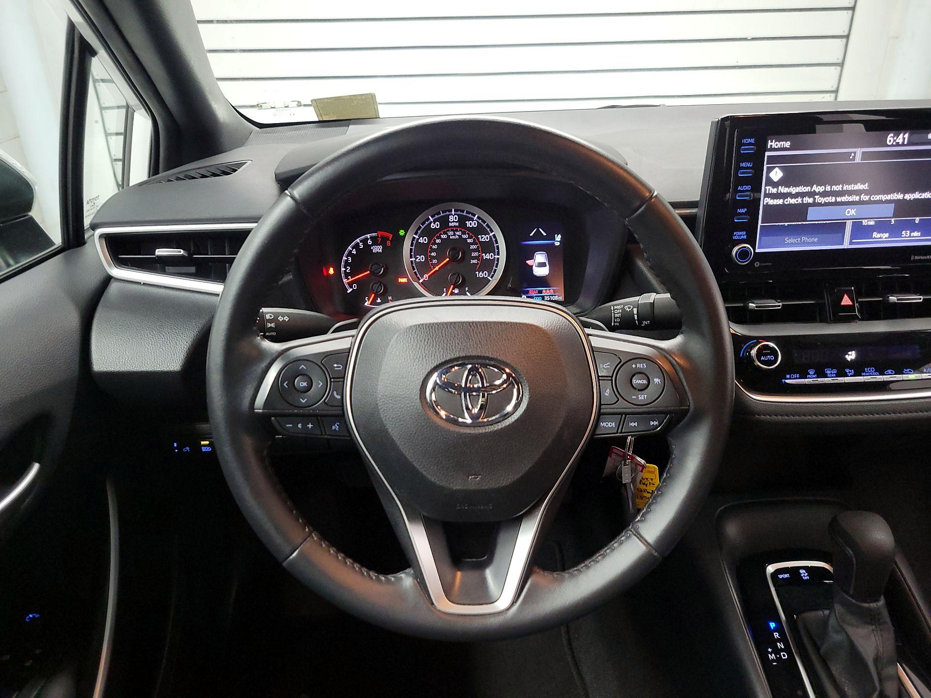 Thumbnail: 2022 Toyota Corolla - 10