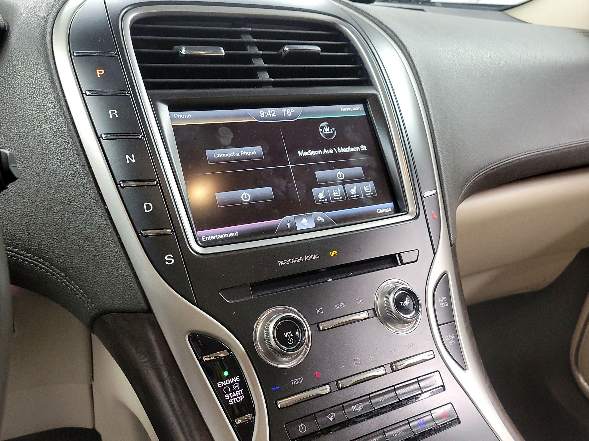 Thumbnail: 2016 Lincoln MKX - 15